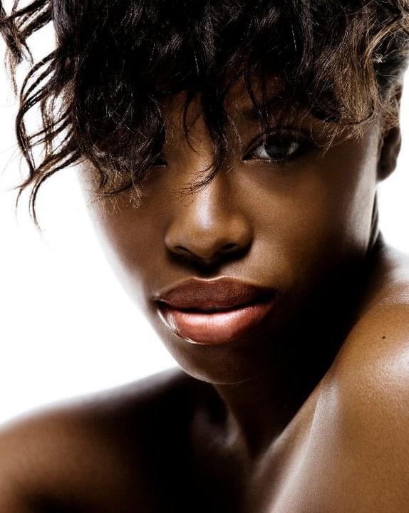 actor Sanethia Dresch large photo