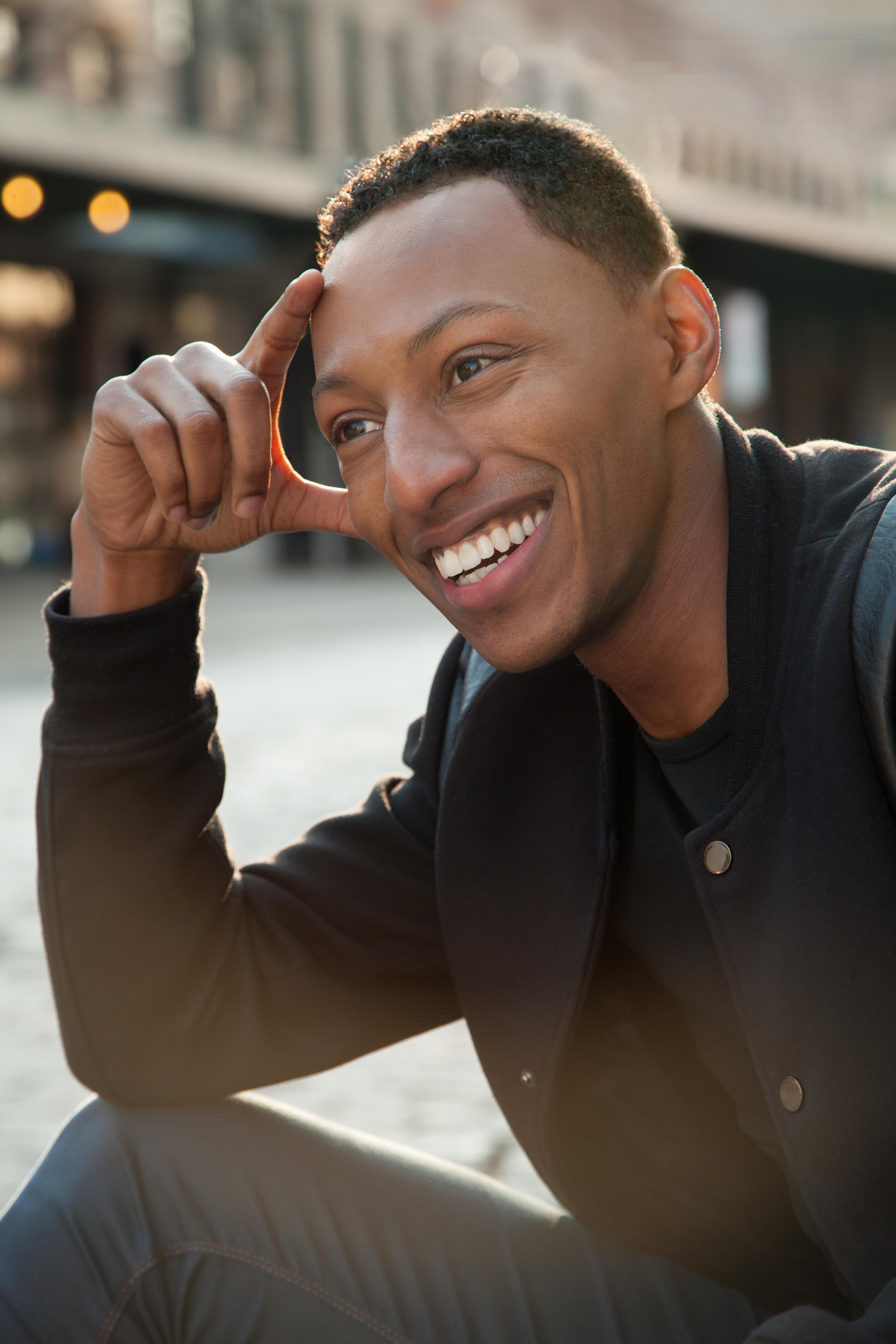 actor Brandon Gill large photo