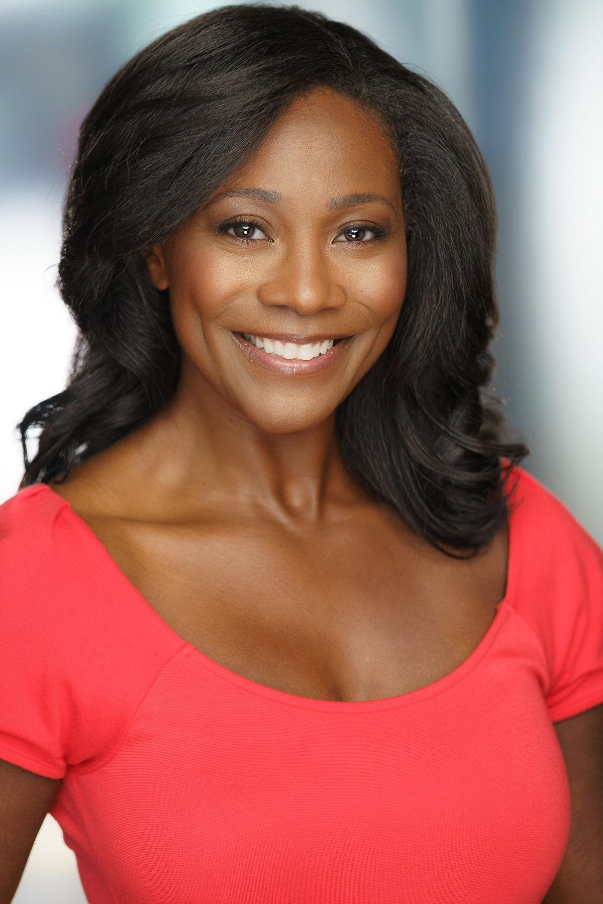 actor LaSaundra Gibson large photo