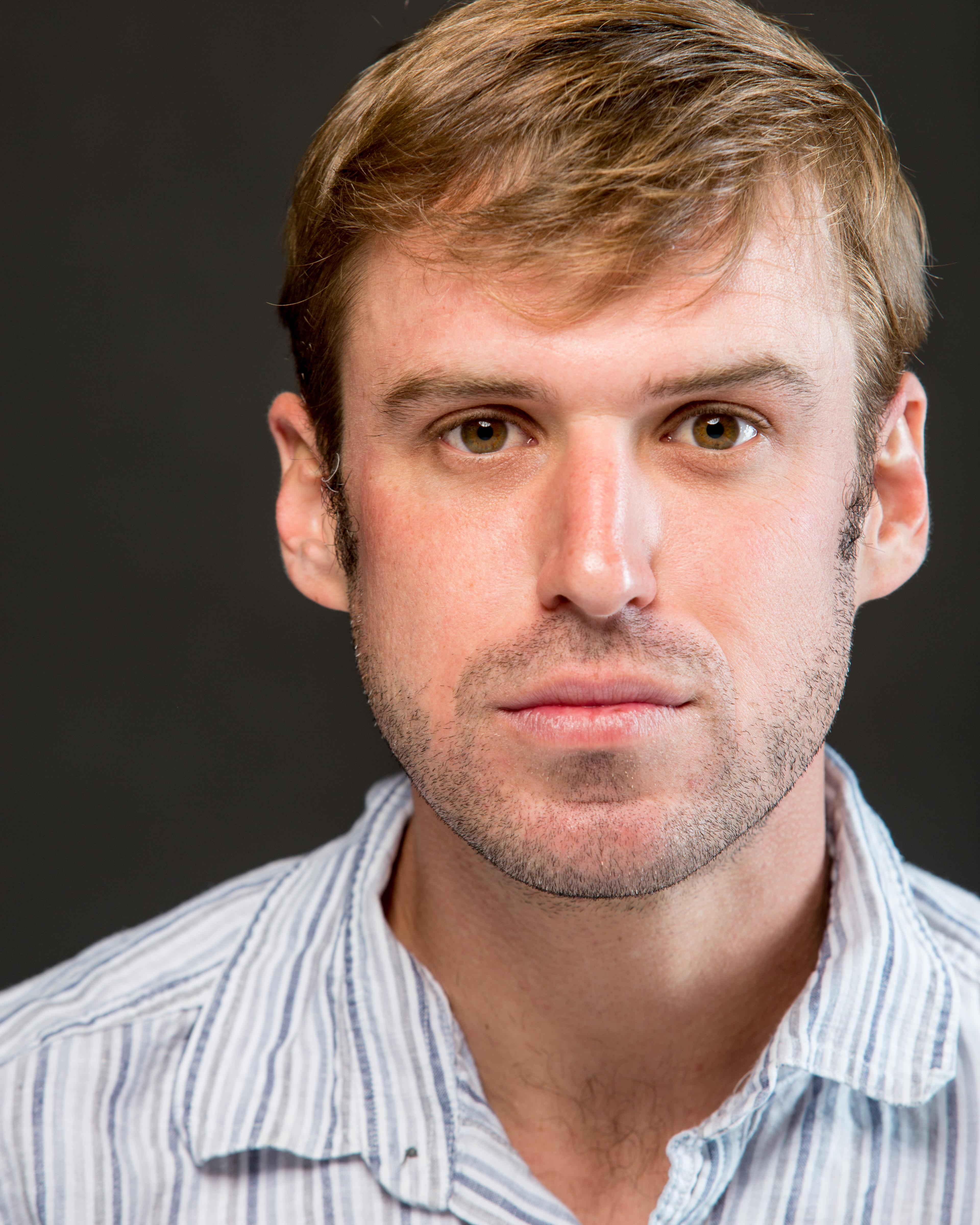 actor Eric Gibson large photo