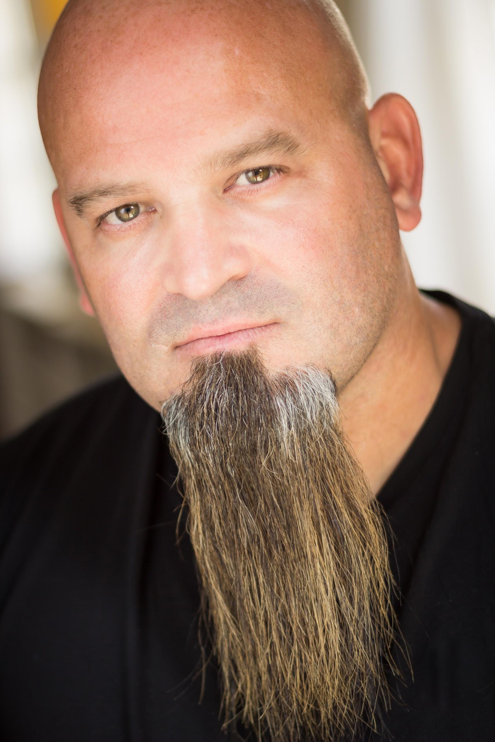 actor Mike Lobo Daniel large photo