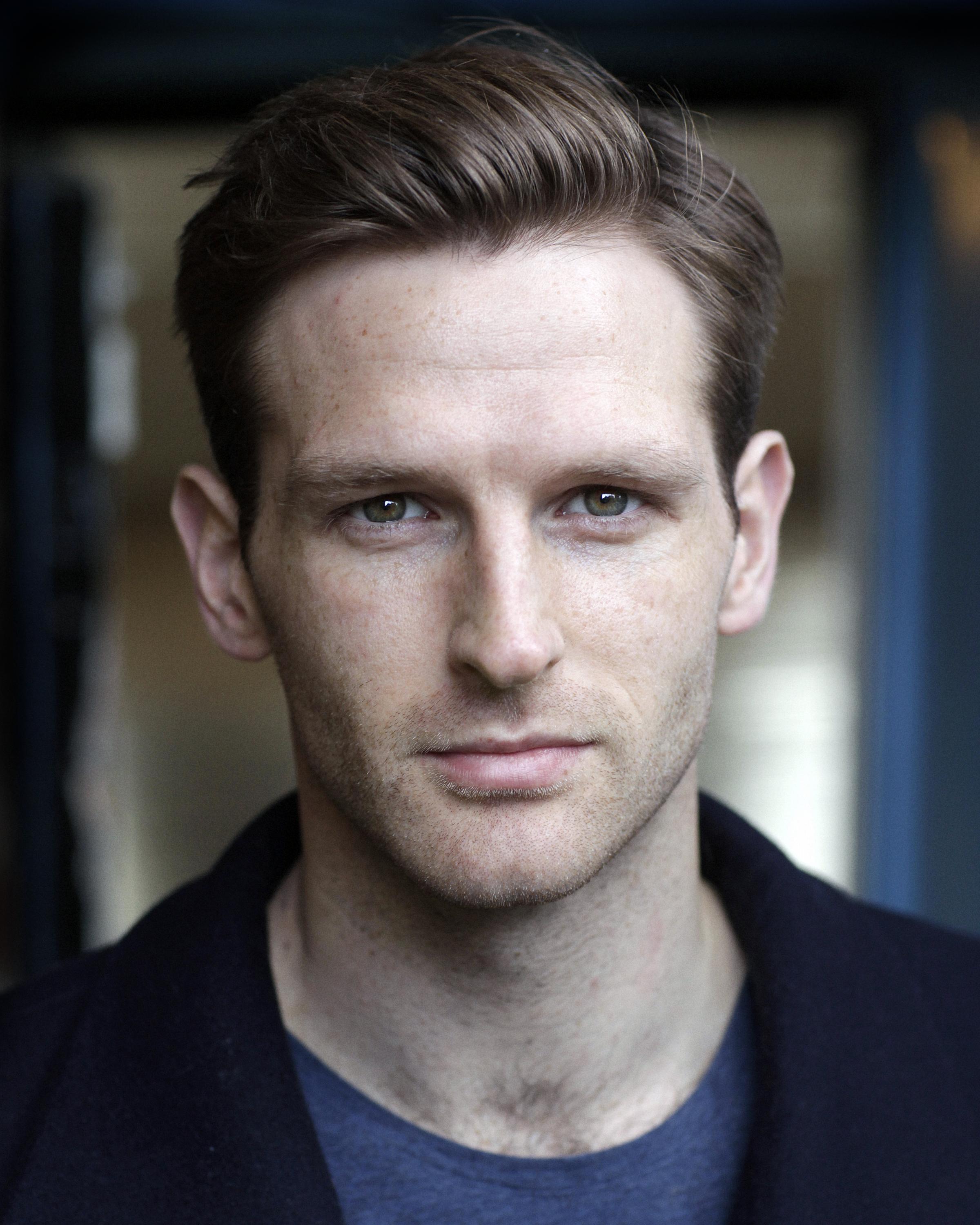 actor Alex Hammond large photo