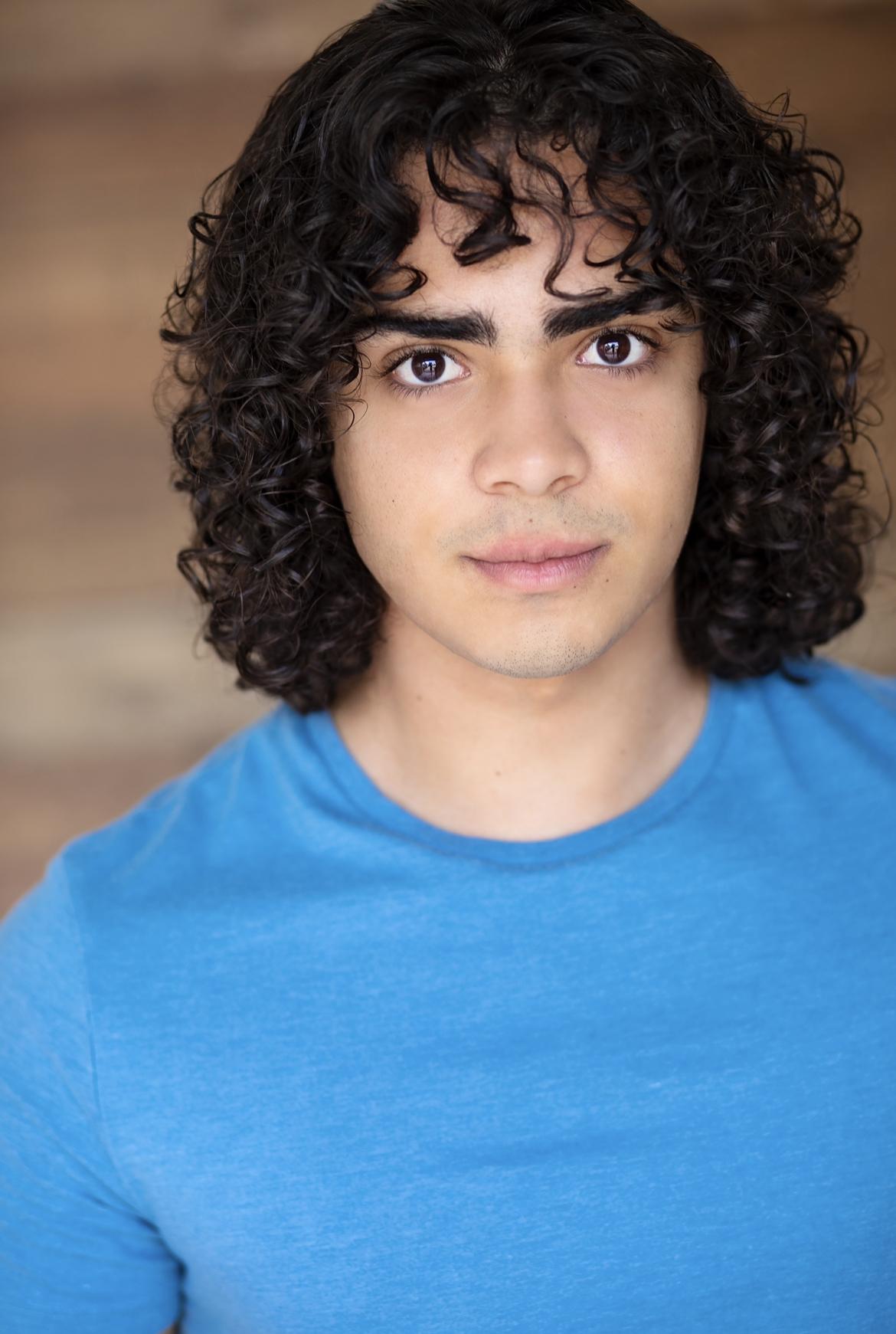 actor Isac Ivan large photo