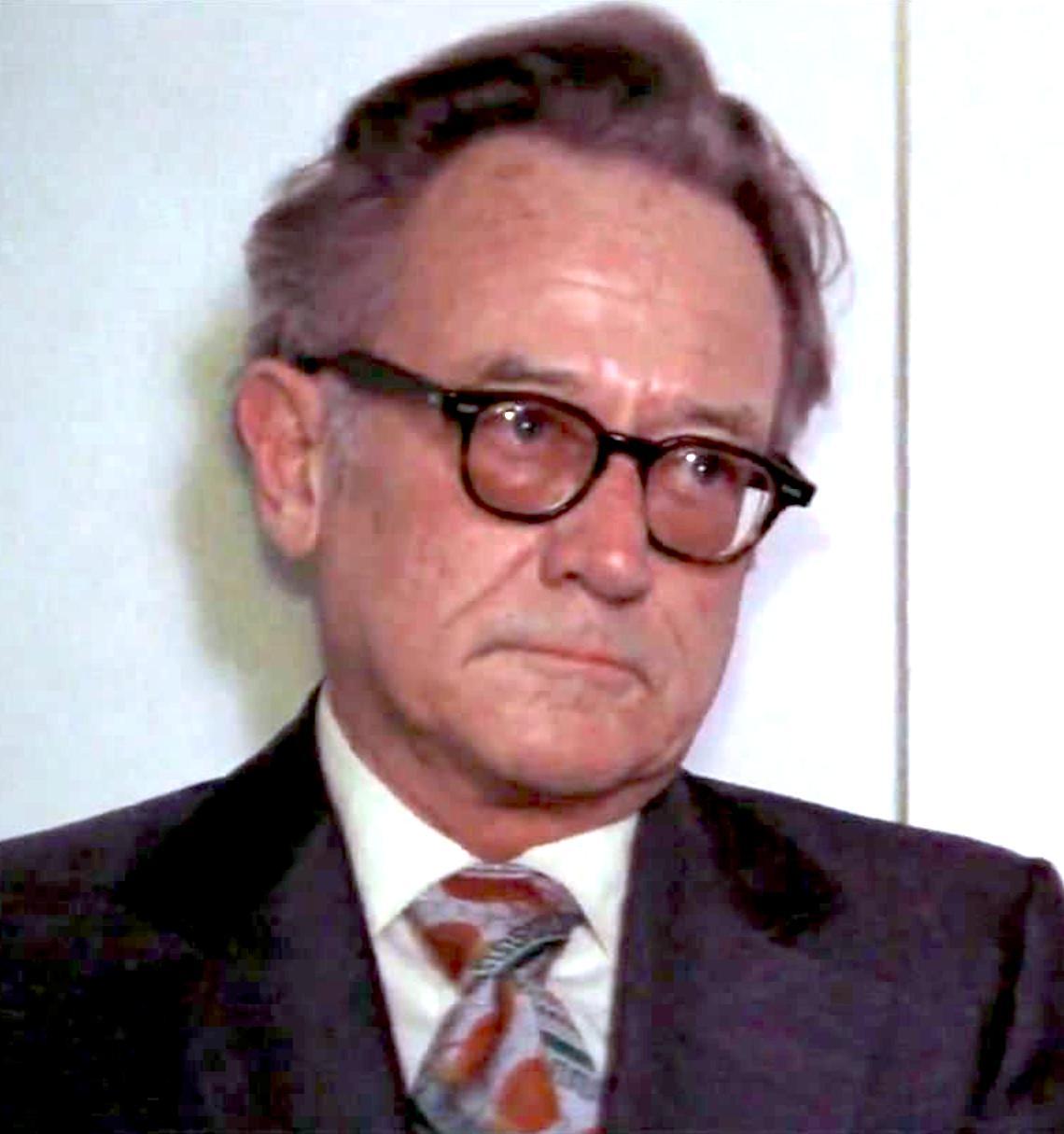 actor Robert Nevin large photo