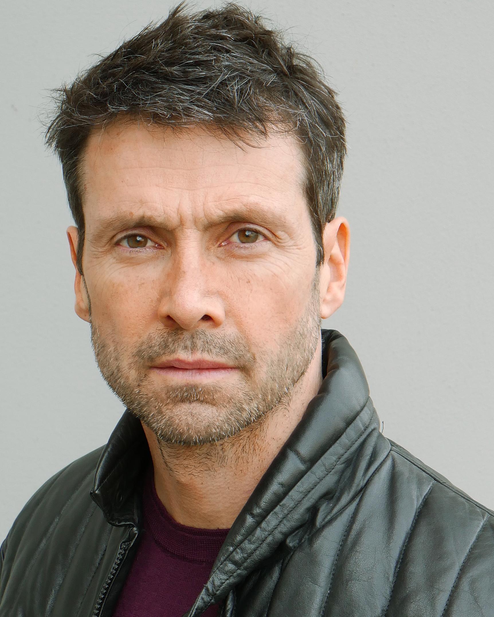 actor Jason Bailey large photo