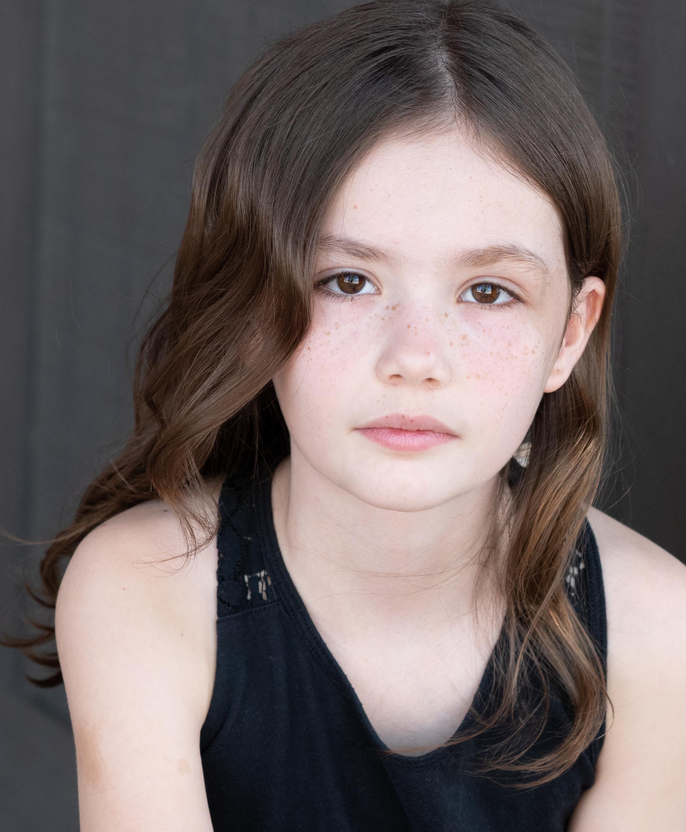 actor Madison Johnson large photo