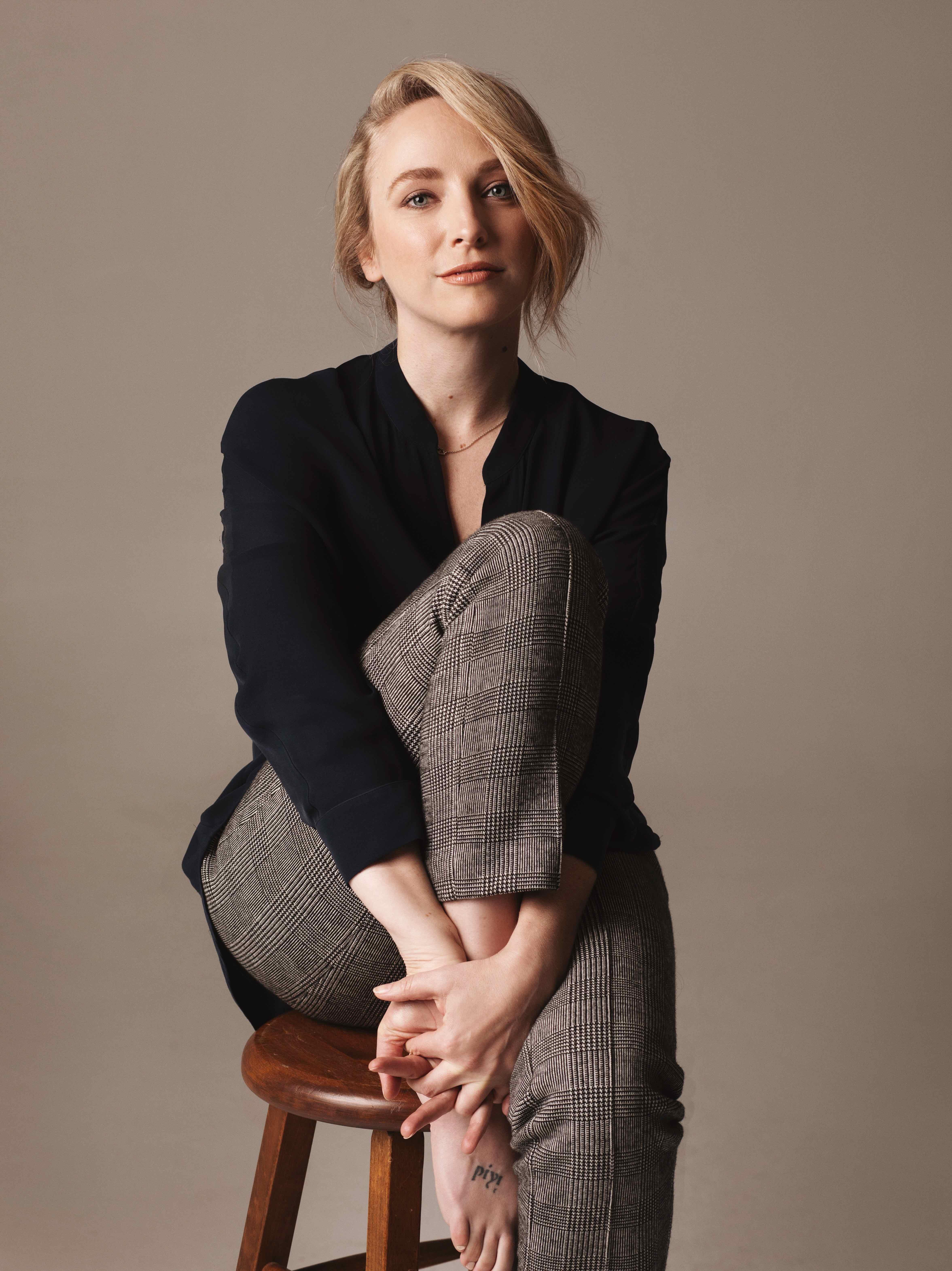 actor Annette Reilly large photo