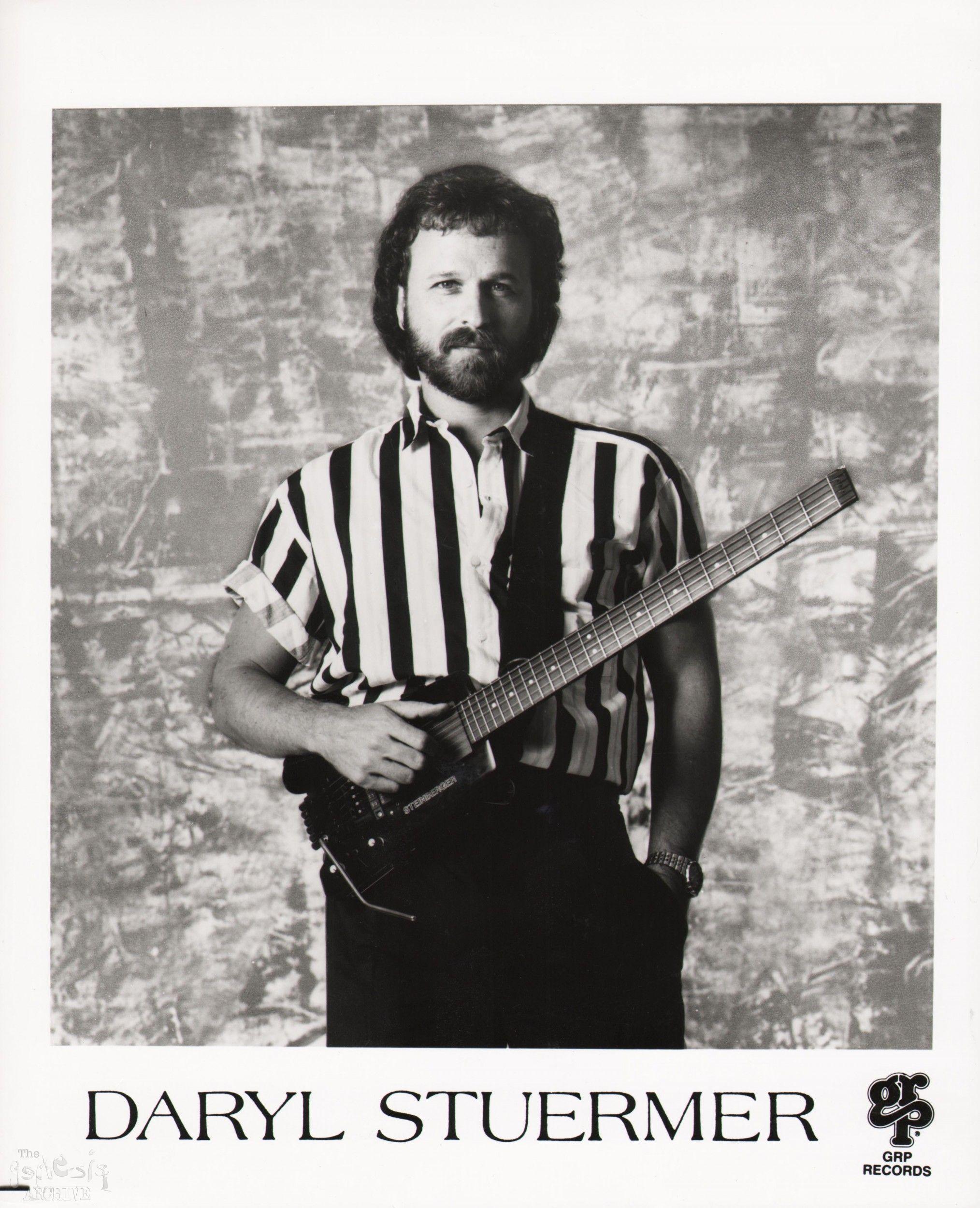 actor Daryl Stuermer large photo