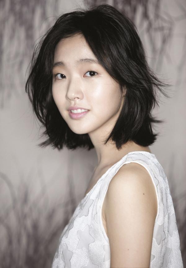 actor Kim Go-eun large photo
