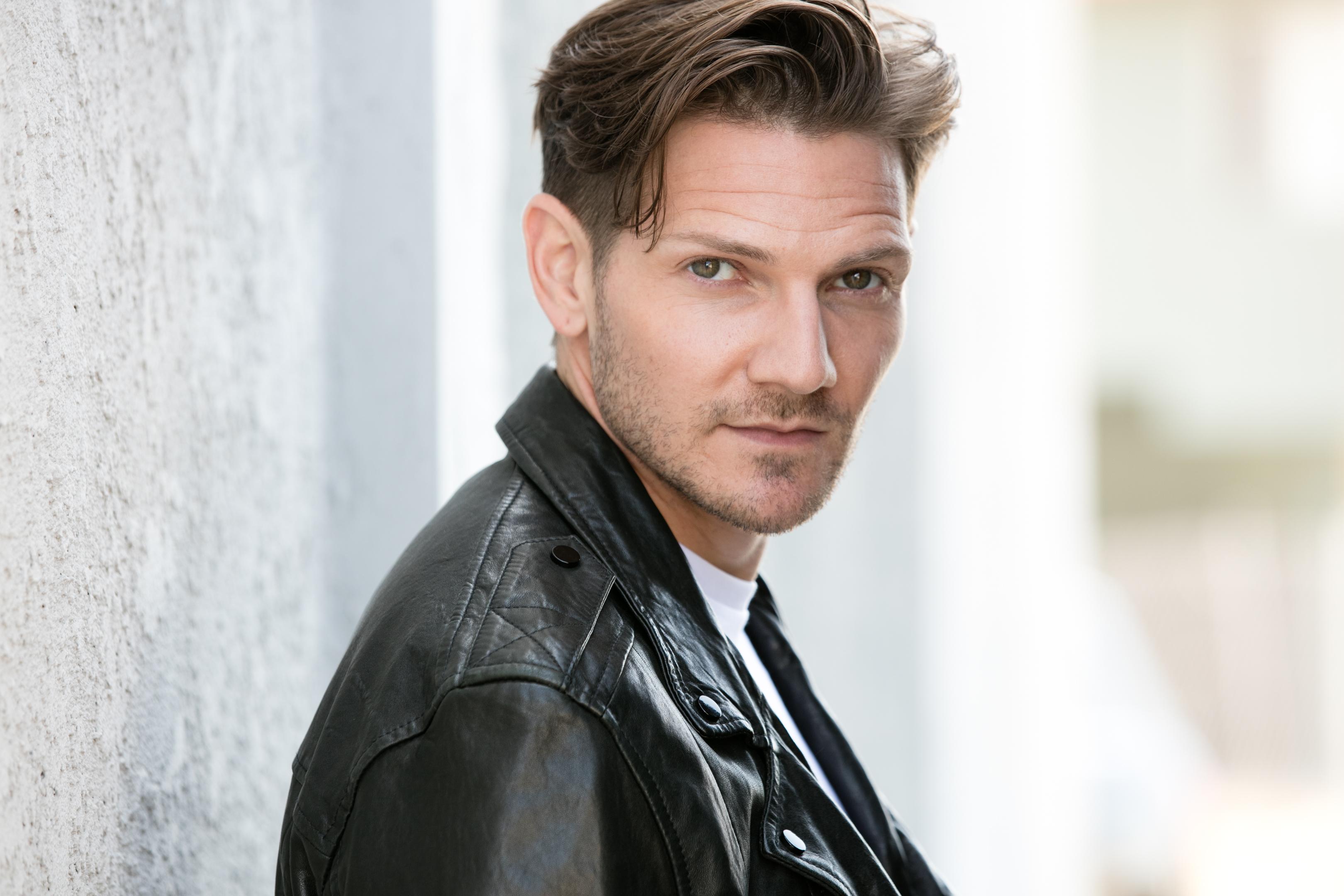 actor Sean Renzetti large photo