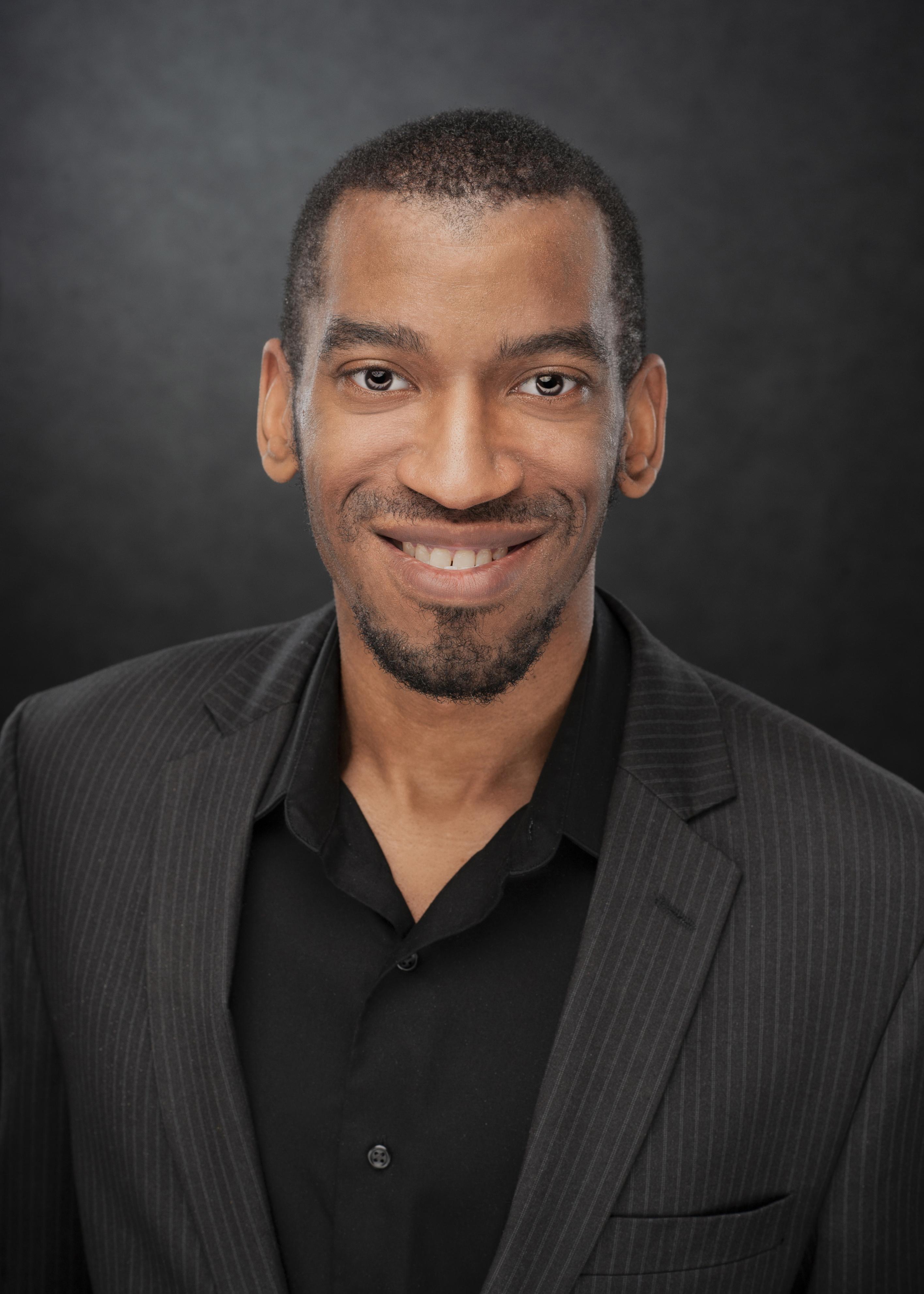 actor Elbert Hill III large photo