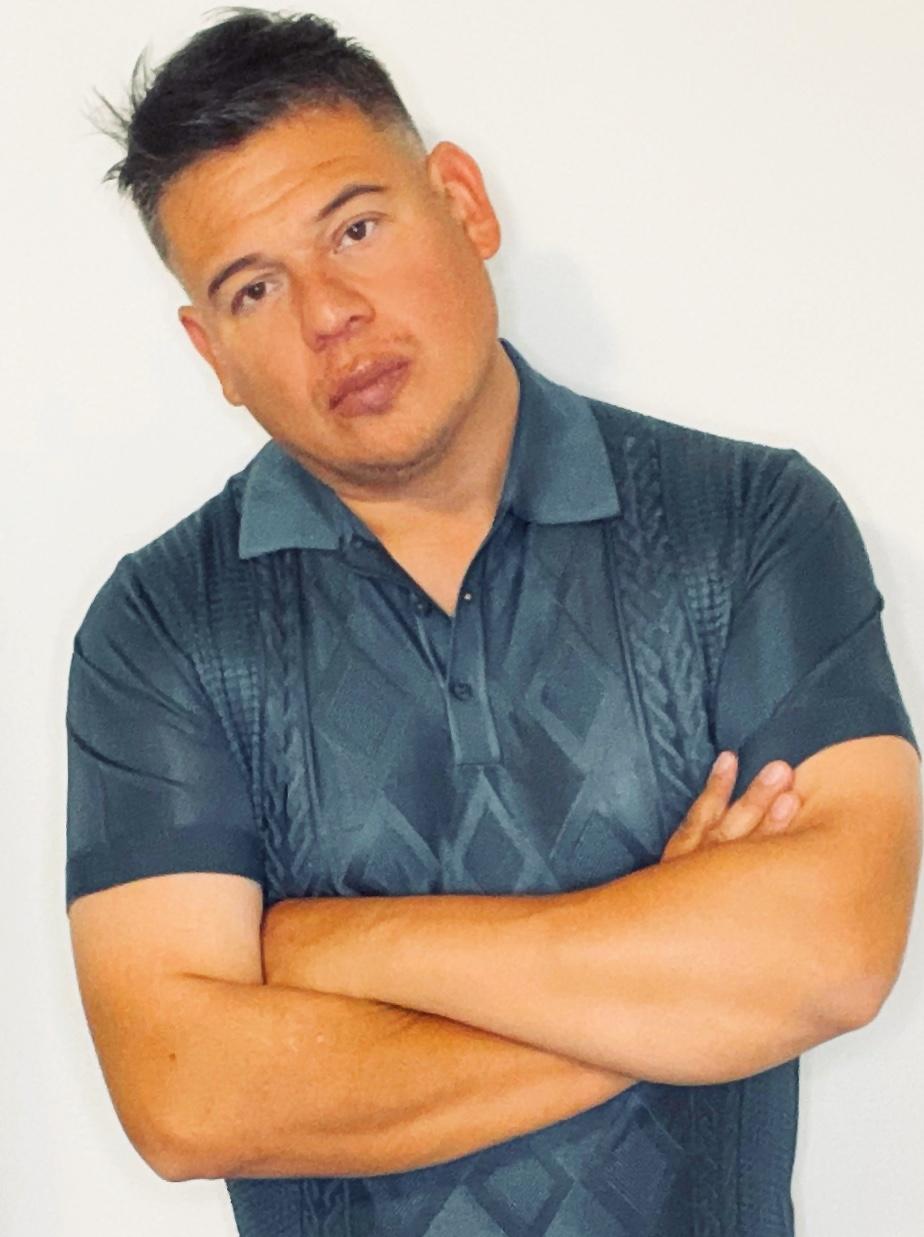 actor Antonio Mireles large photo