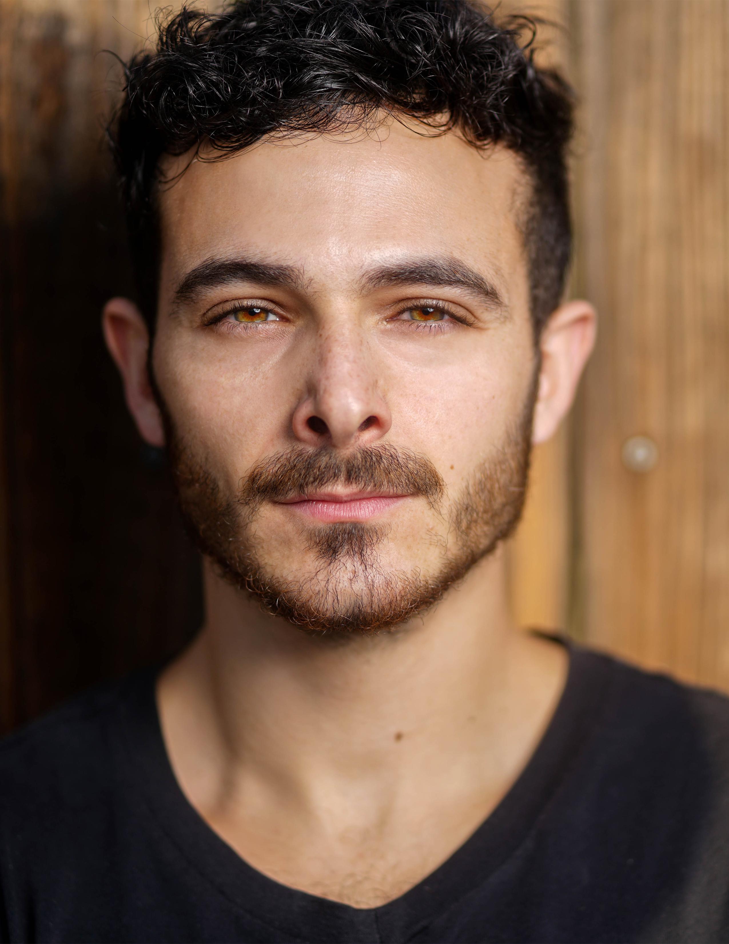 actor Mike Sarcinelli large photo