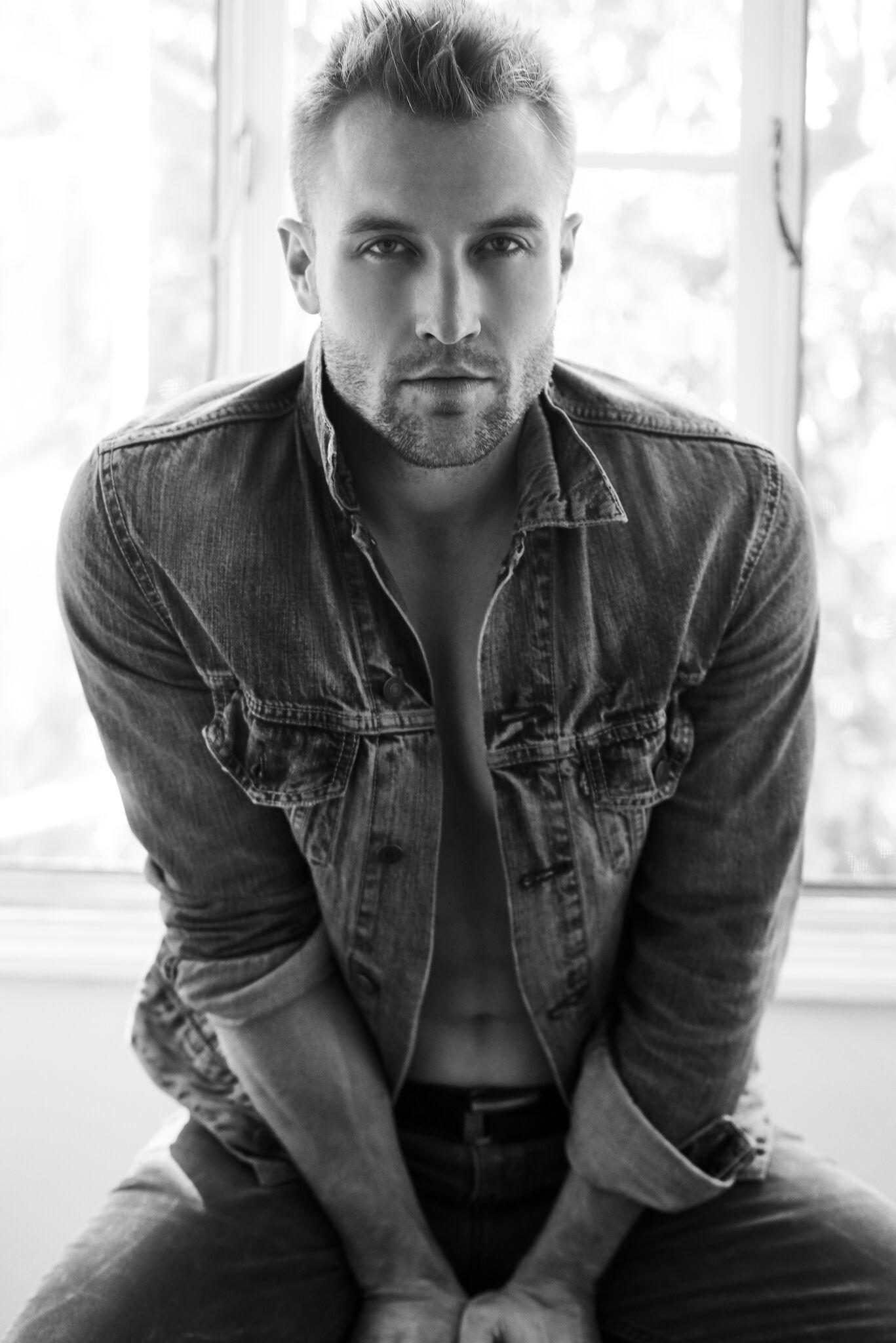 actor Weston Meredith large photo