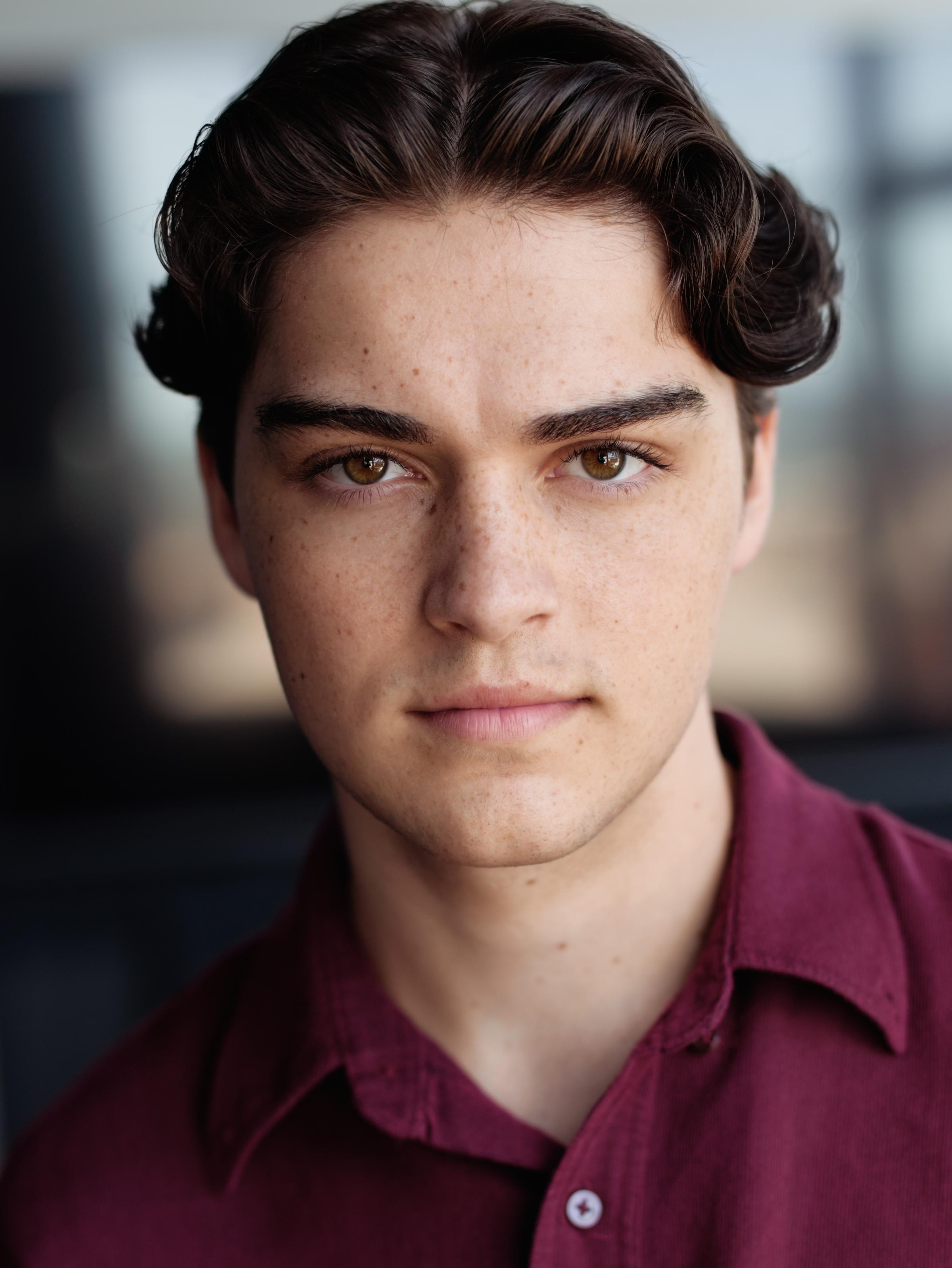 actor Finn Woodlock large photo