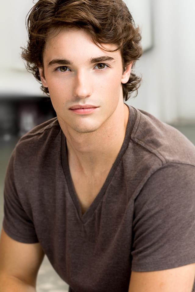 actor Steven Love large photo