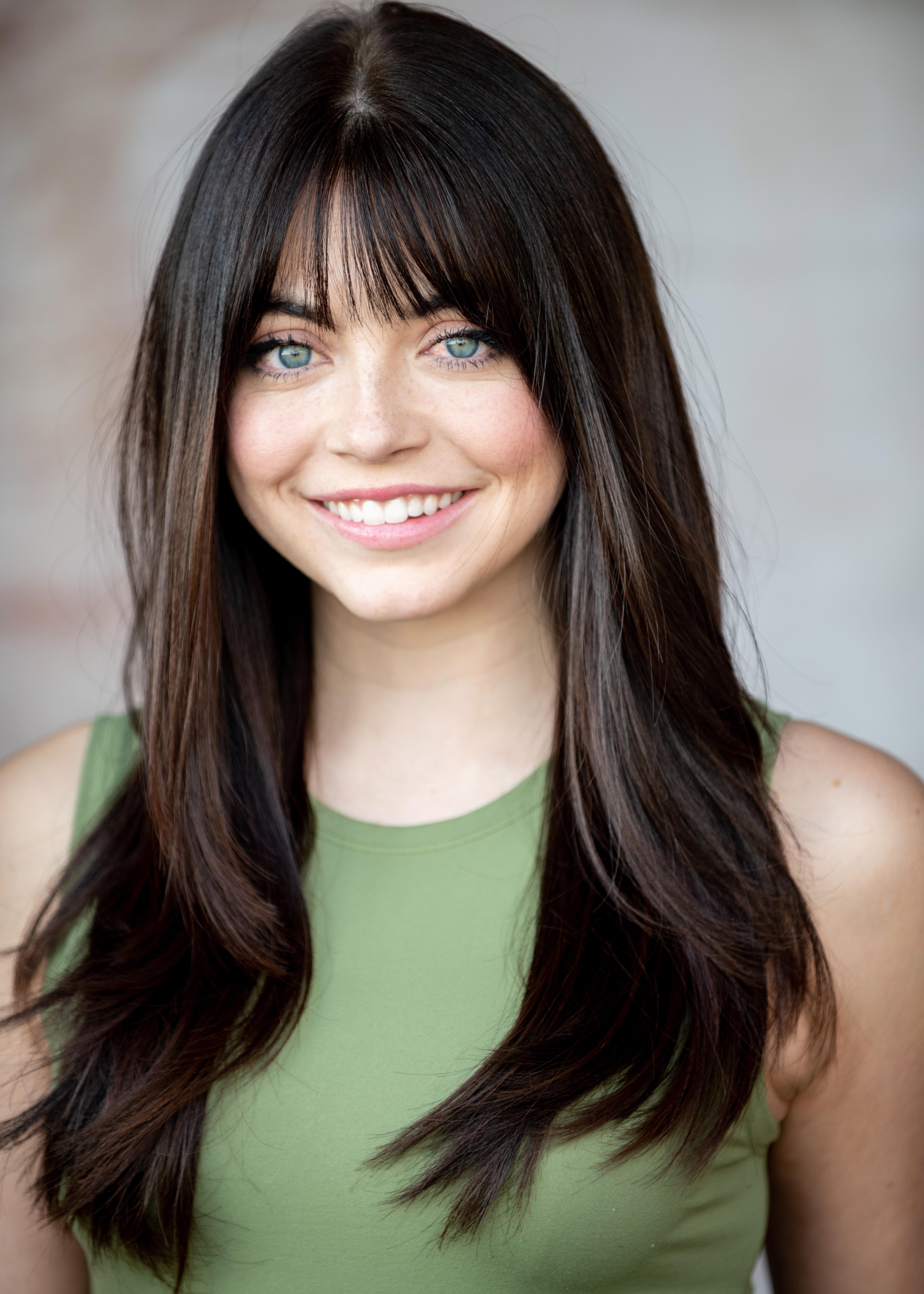 actor Alexa Sutherland large photo