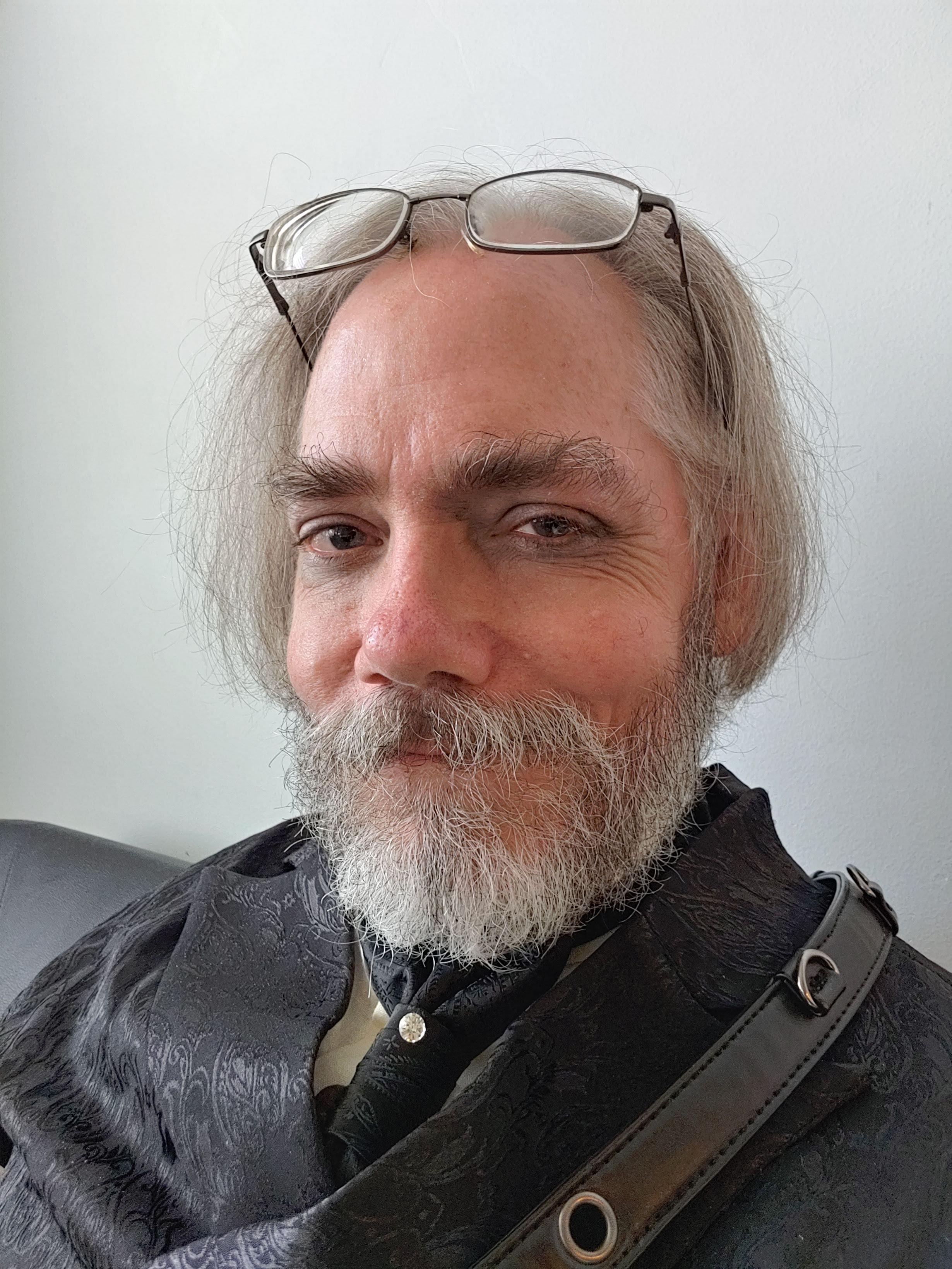 actor Tanamin Clark large photo