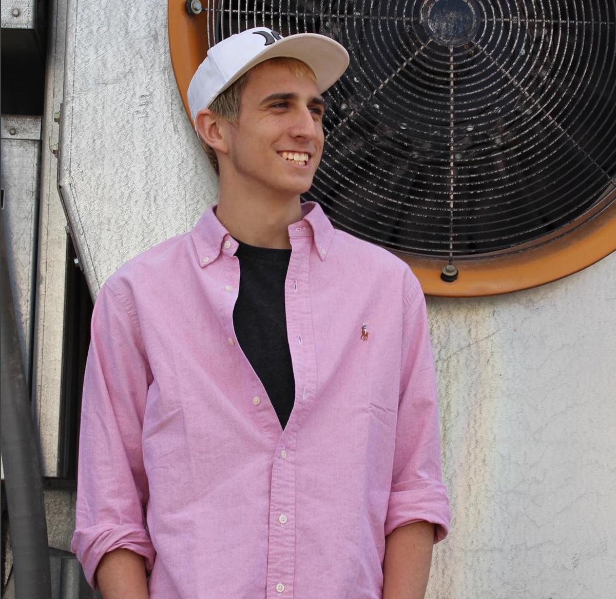 actor Nate Strayer large photo