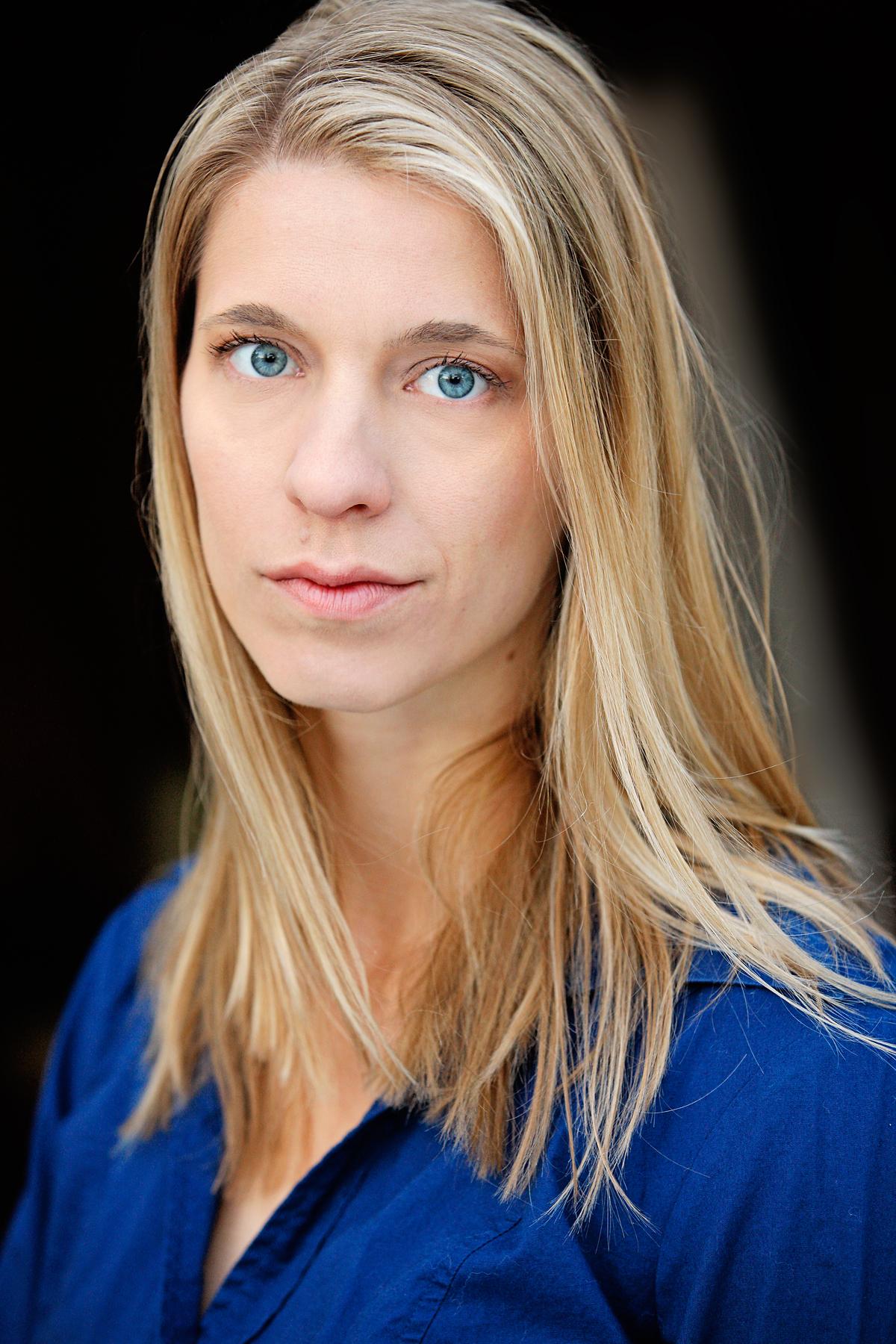 actor Sara Gorsky large photo