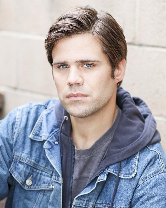 actor Wesley Crum large photo