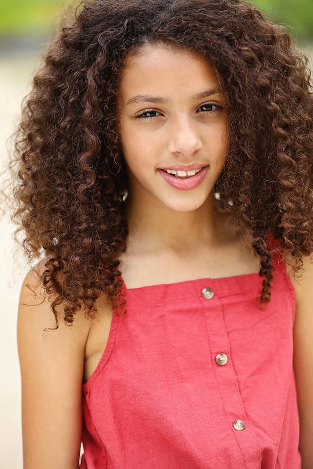 actor Kennedy Moore large photo