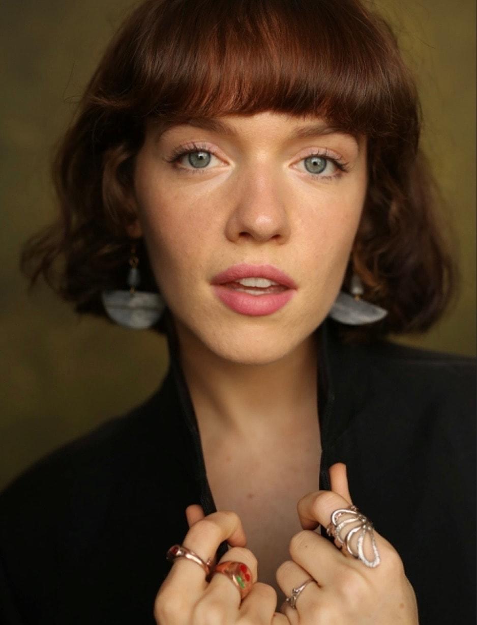 actor Rachel Andrews large photo