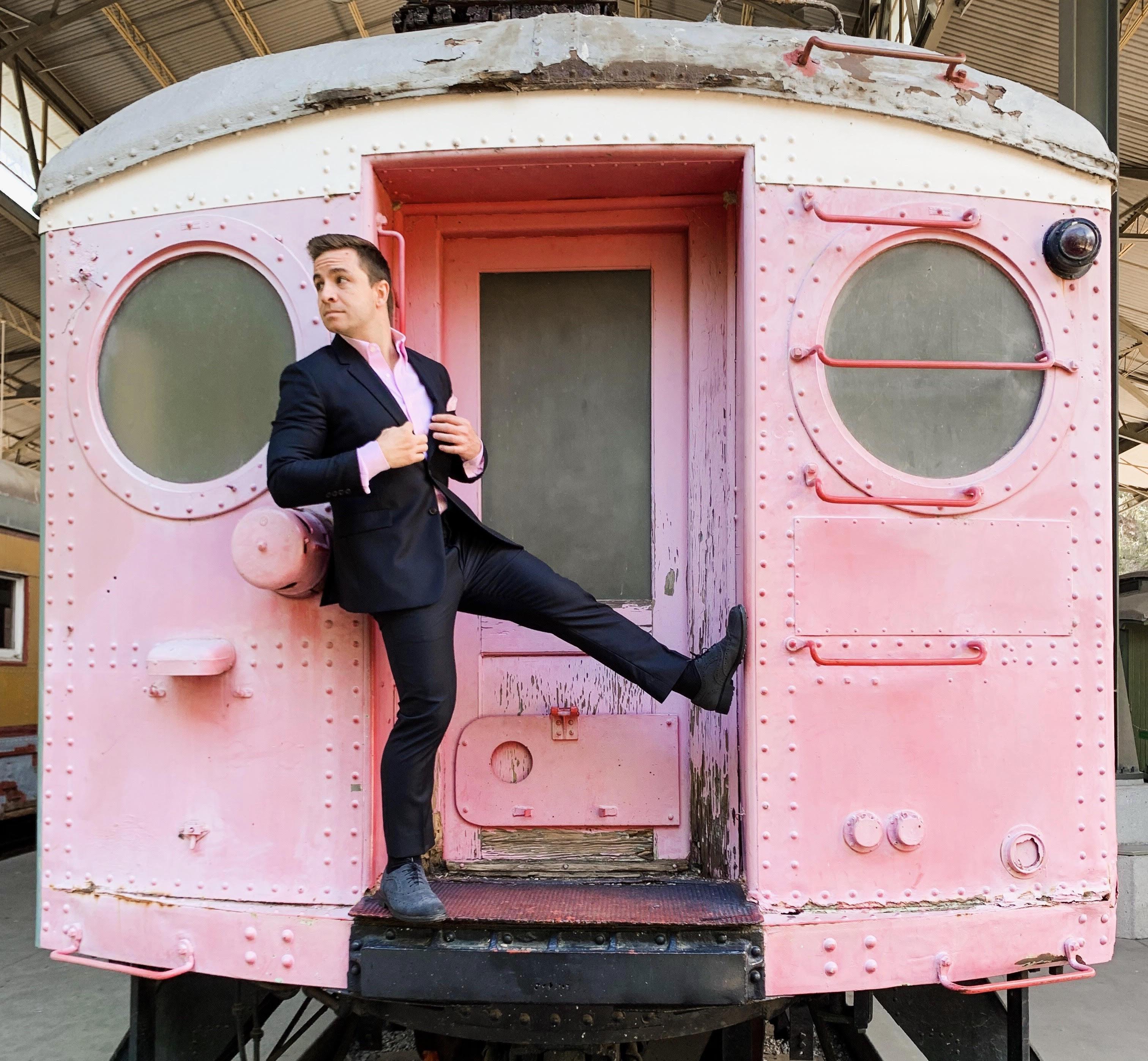 actor Chase Hinton large photo