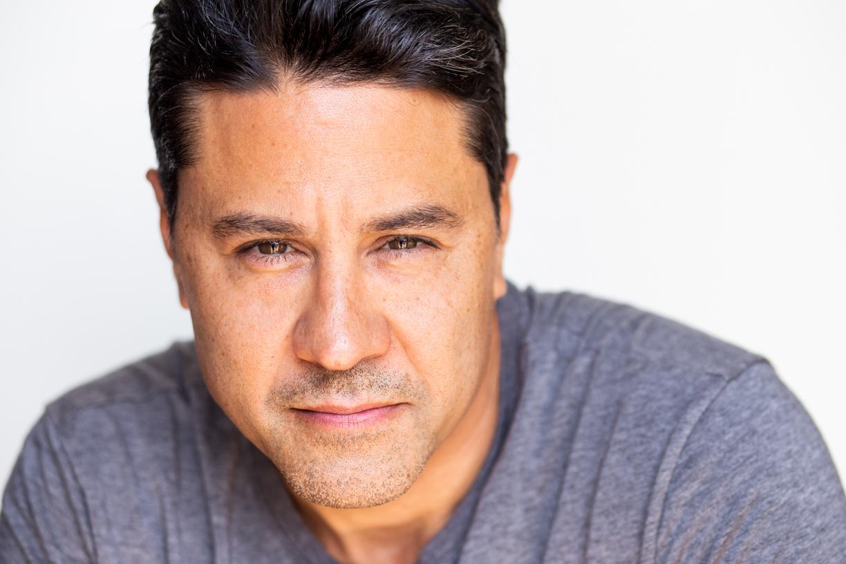 actor Justin Huen large photo