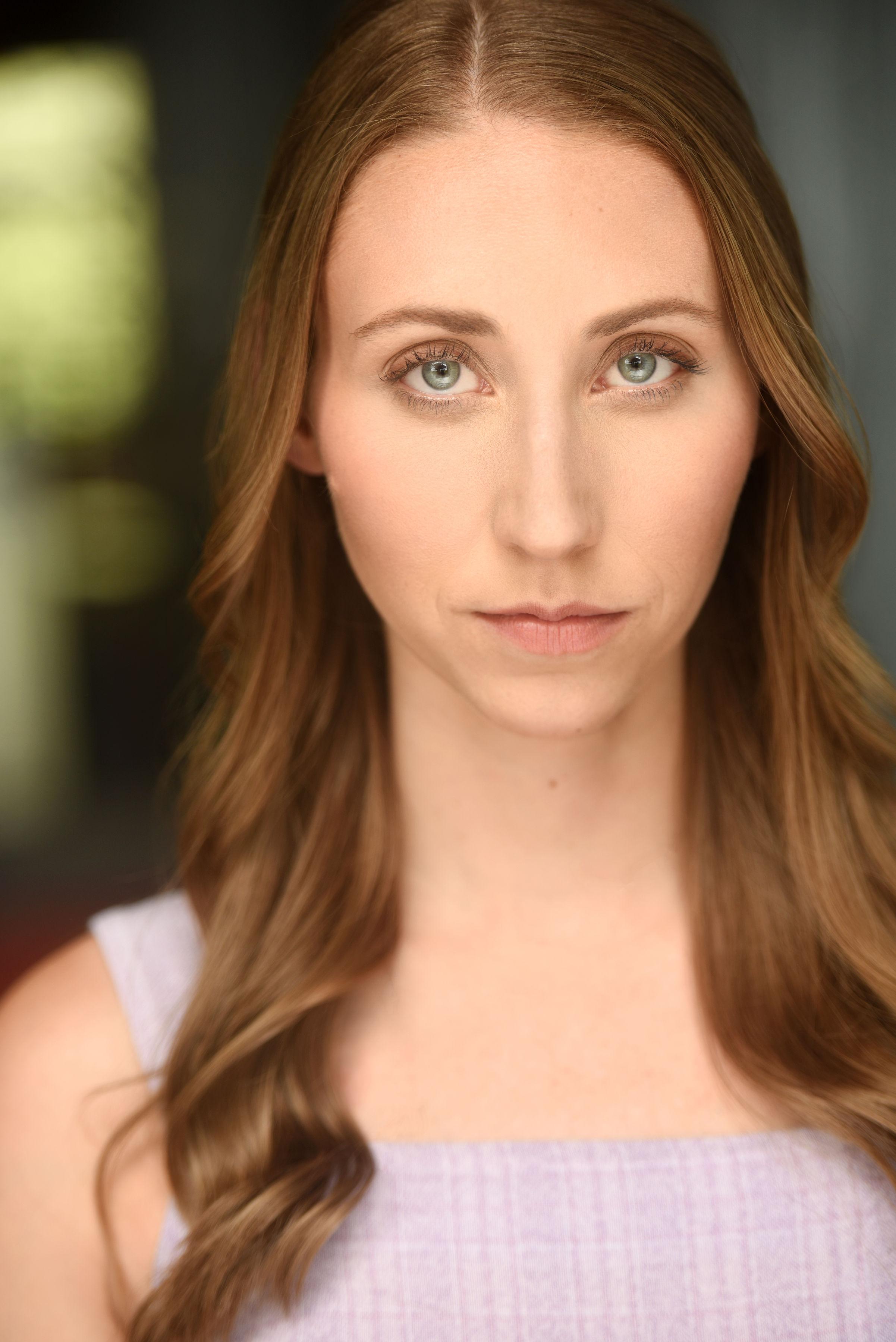 actor Whitney Lavaux large photo