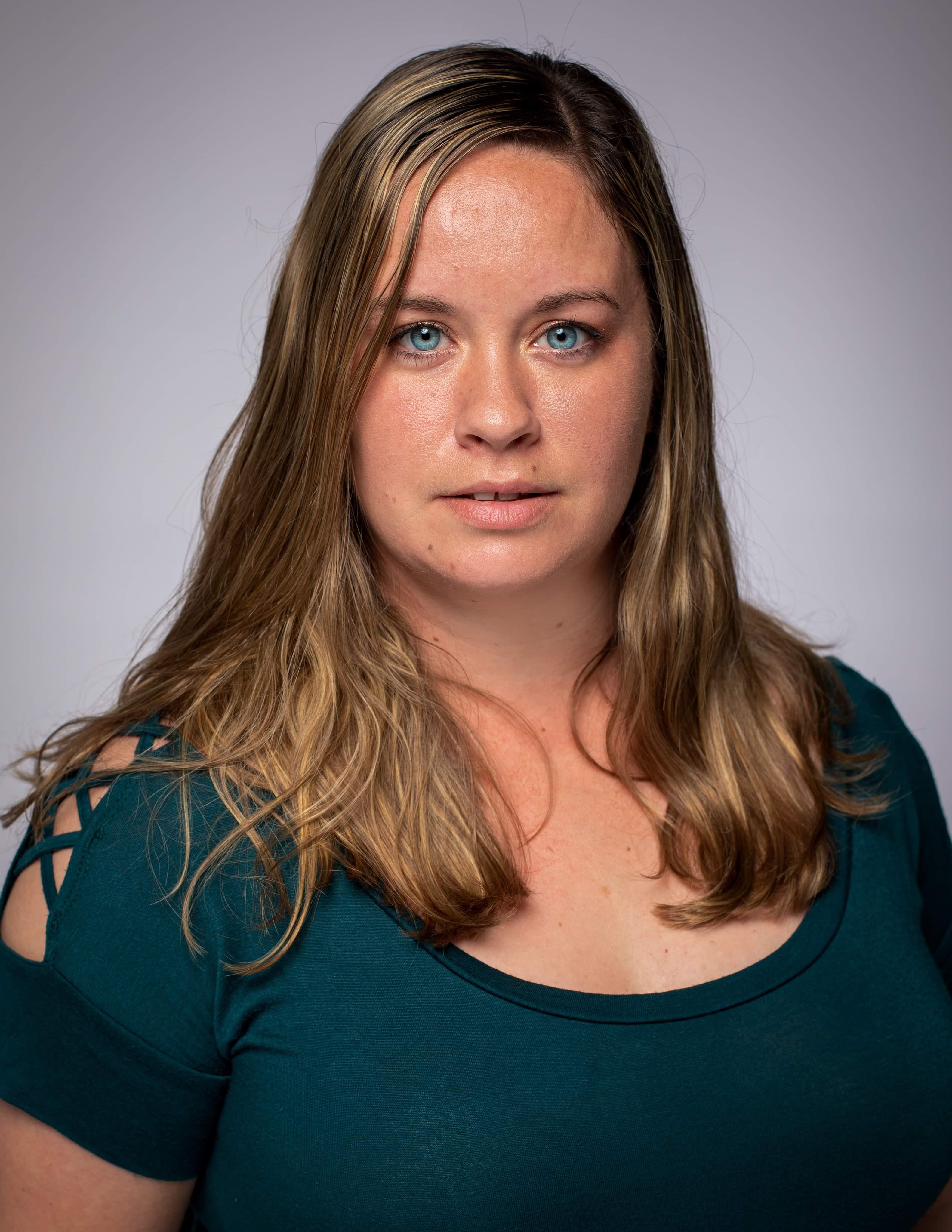 actor Stefanie Davis large photo