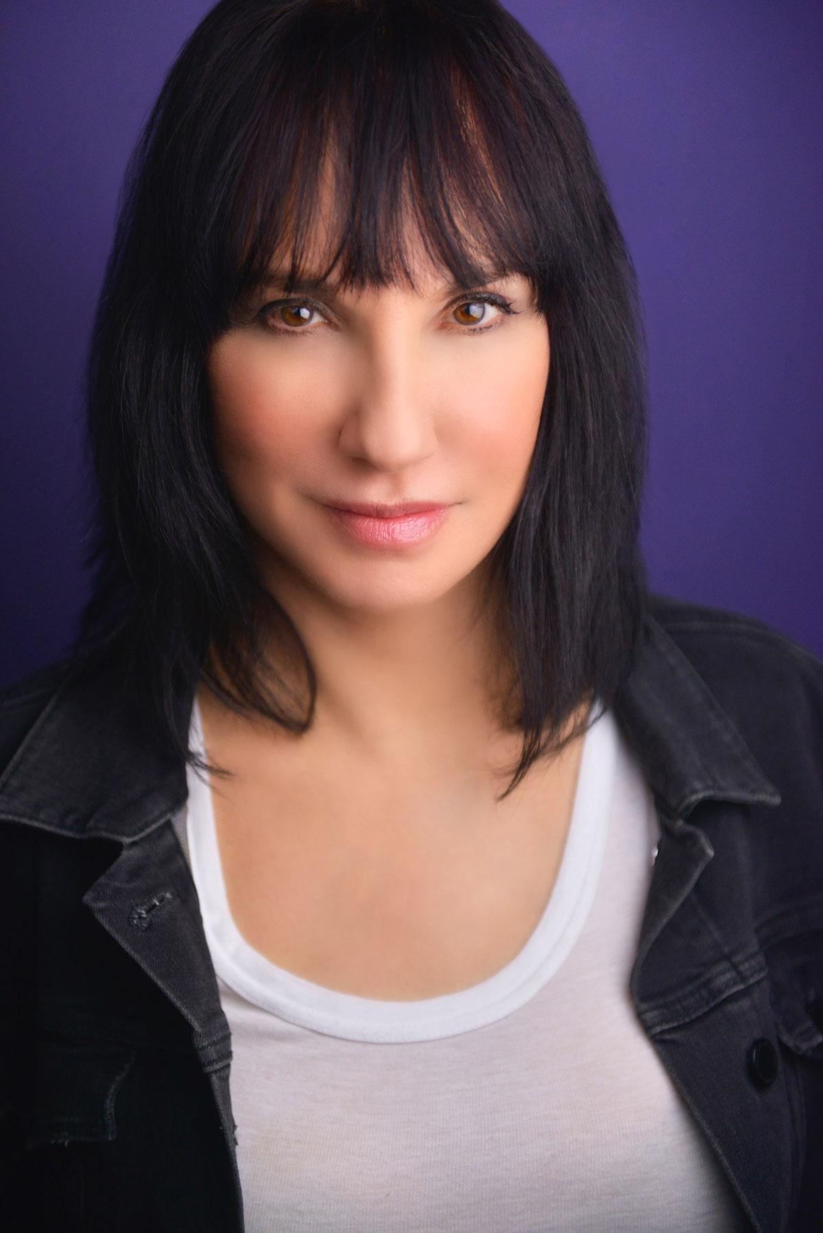 actor Gloria Mann large photo