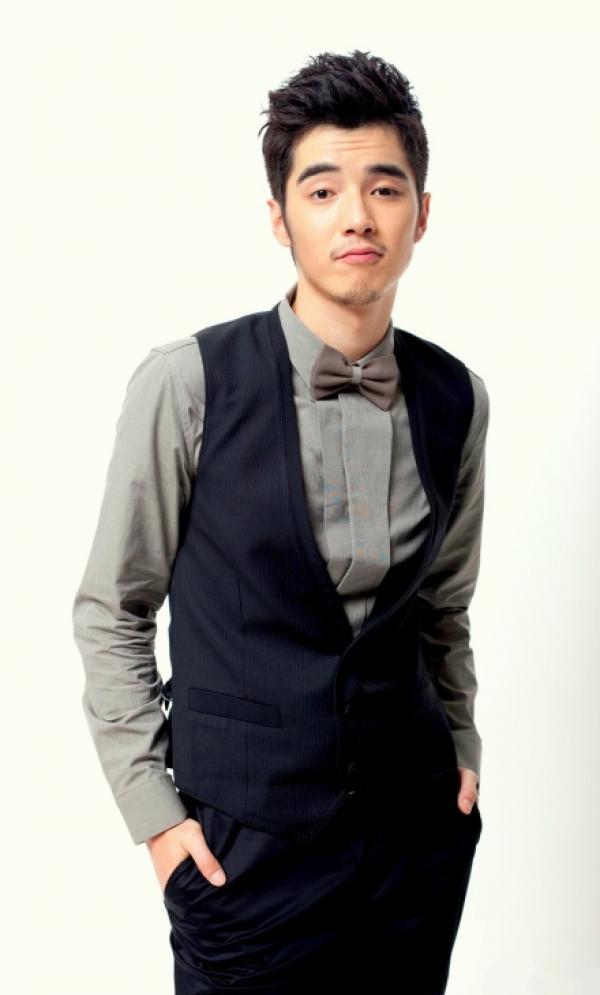 actor Kim Scar large photo