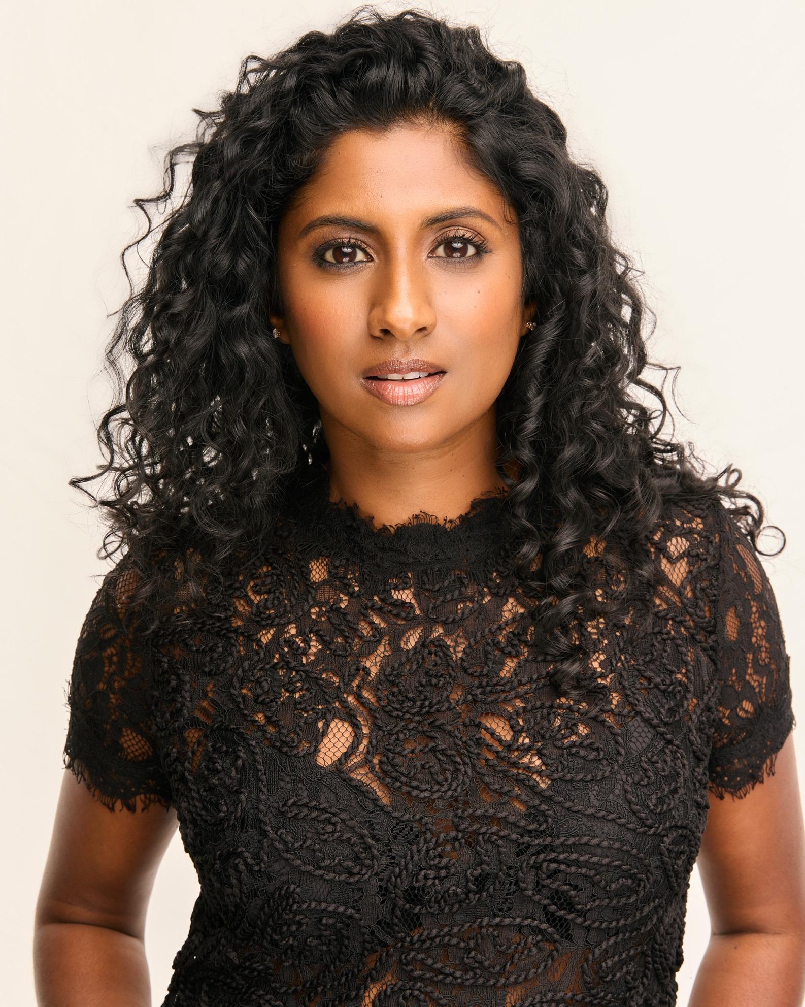 actor Angela de Silva large photo