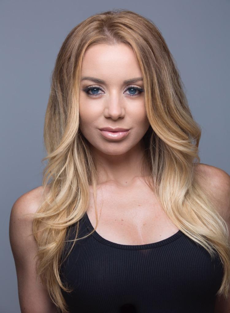 actor Annie Parker large photo