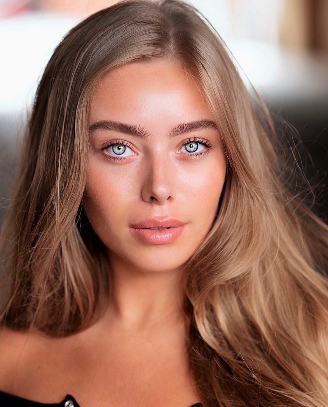 actor Tyne-Lexy Clarson large photo