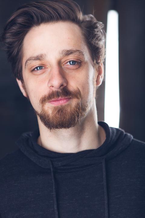 actor Robbie Tann large photo