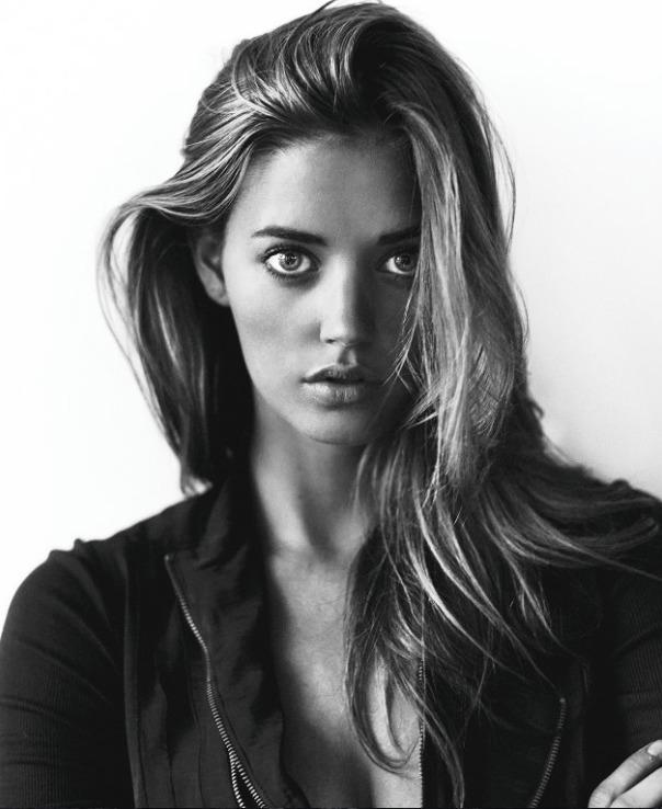 actor Jenna B. Kelly large photo