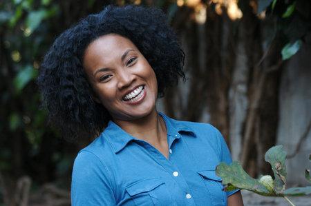 actor Yvonne Huff Lee large photo