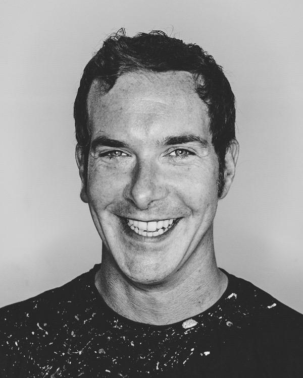 actor Pete Bird large photo