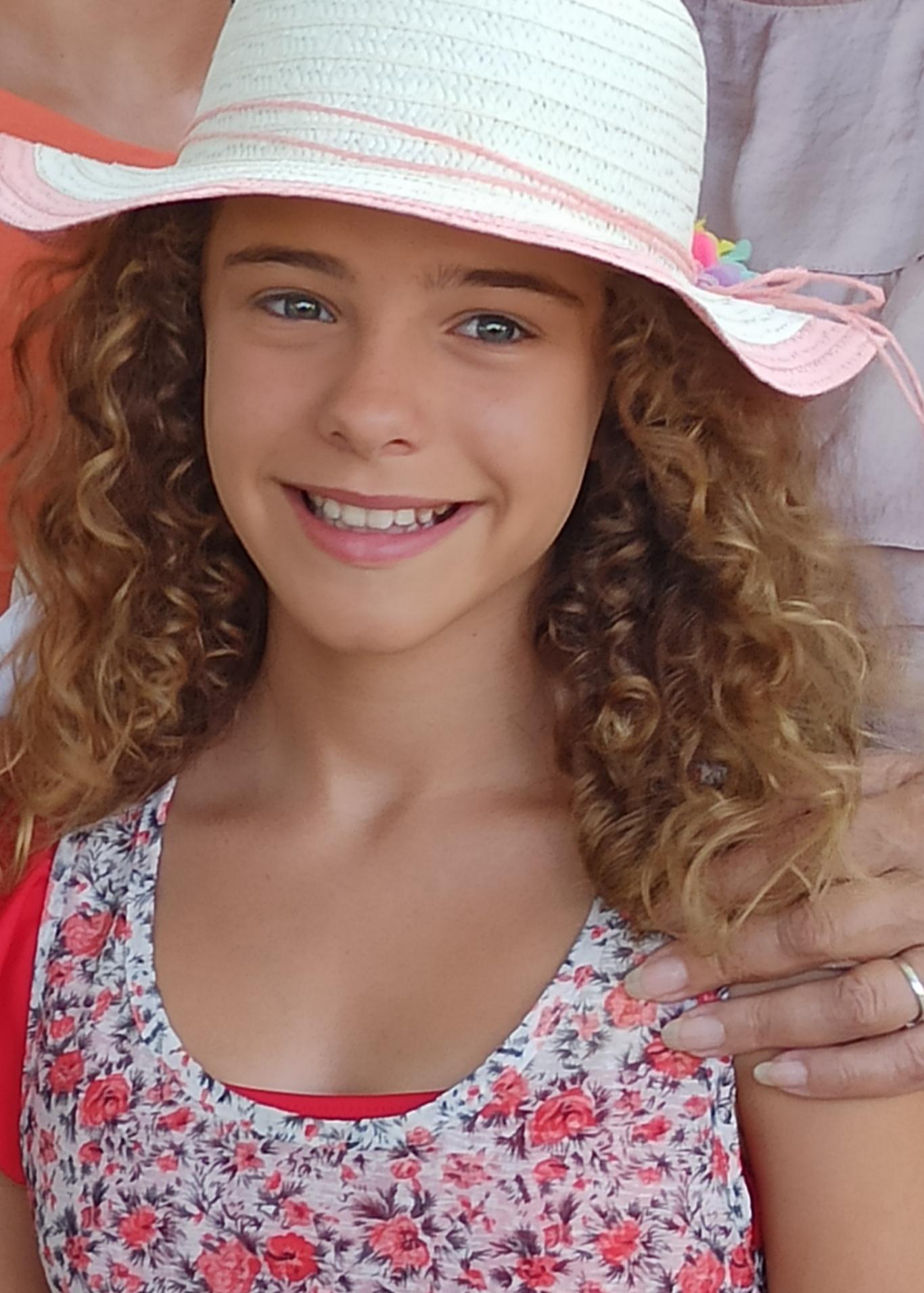 actor Debora Zhecheva large photo