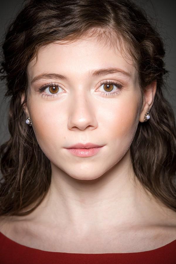 actor Ece Yüksel large photo