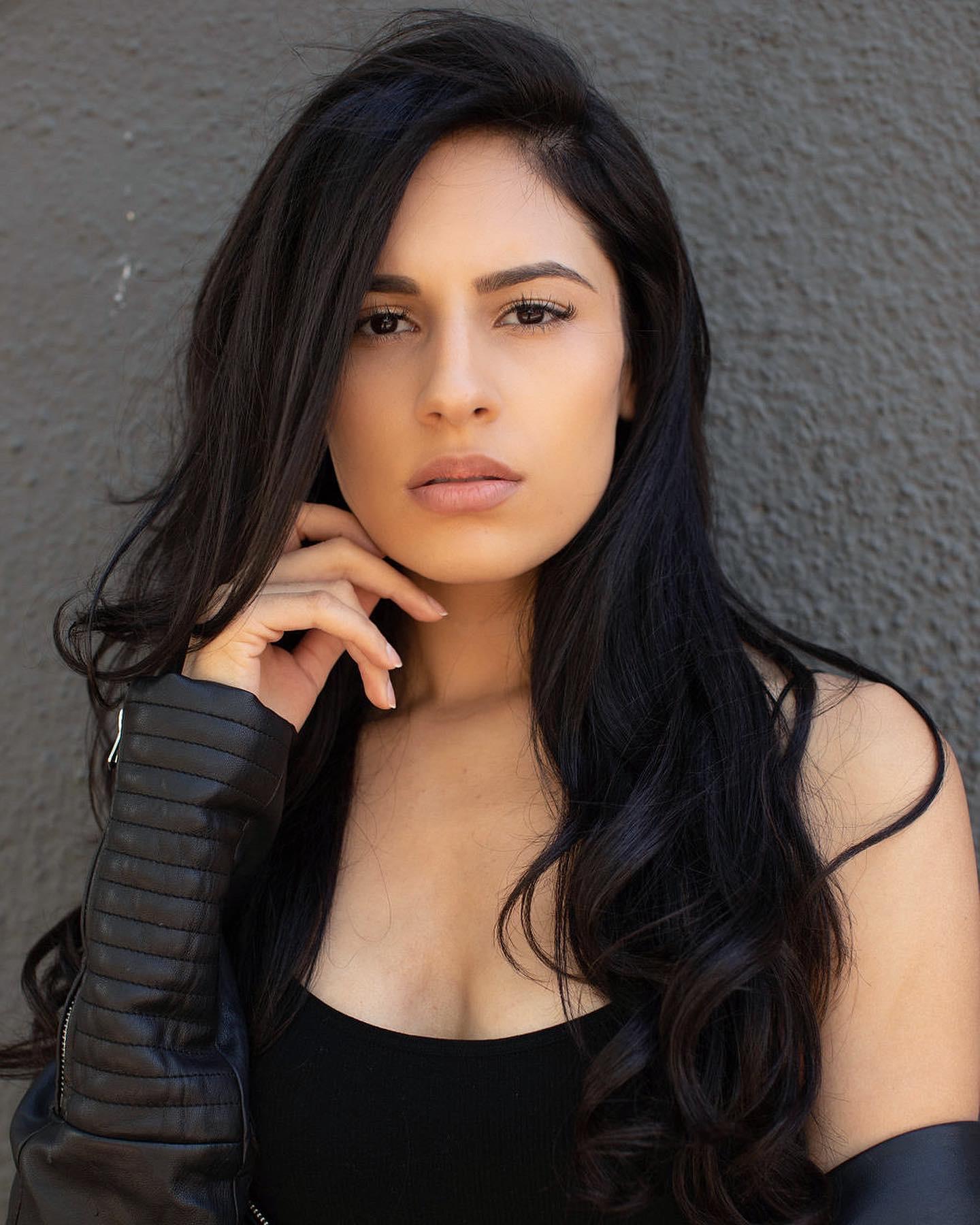 actor Alexis B. Santiago large photo