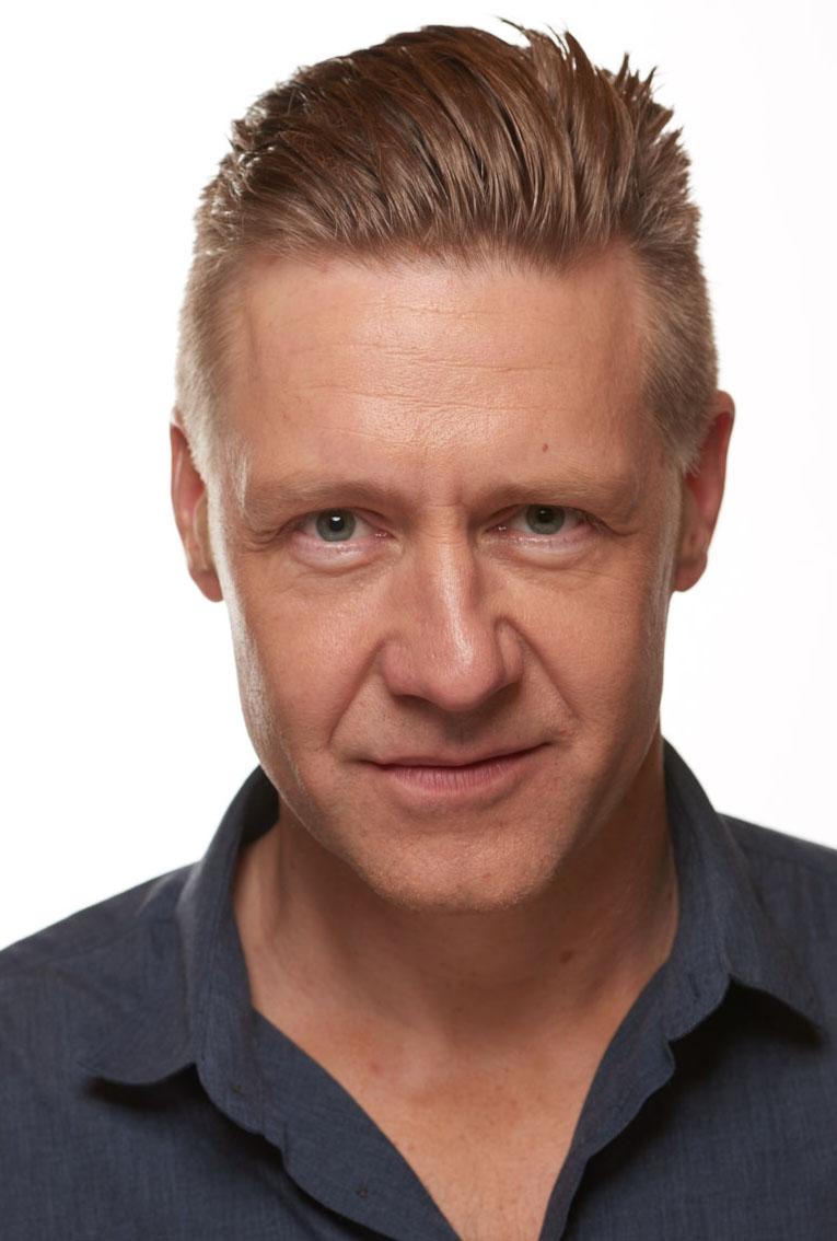 actor Mads Ousdal large photo