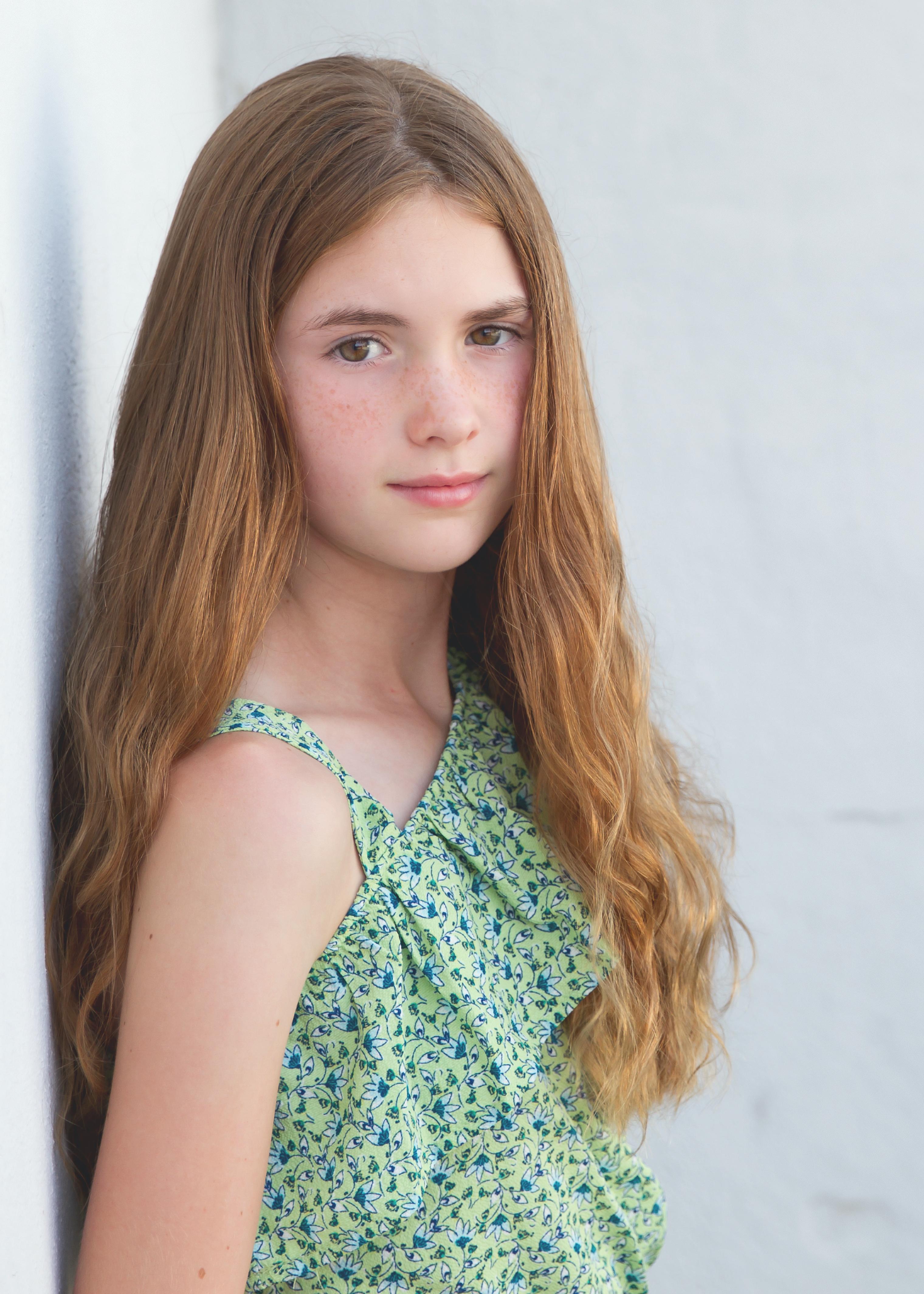 actor Layla Pritt large photo