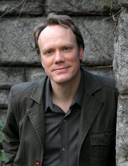 actor Andrew Garman large photo