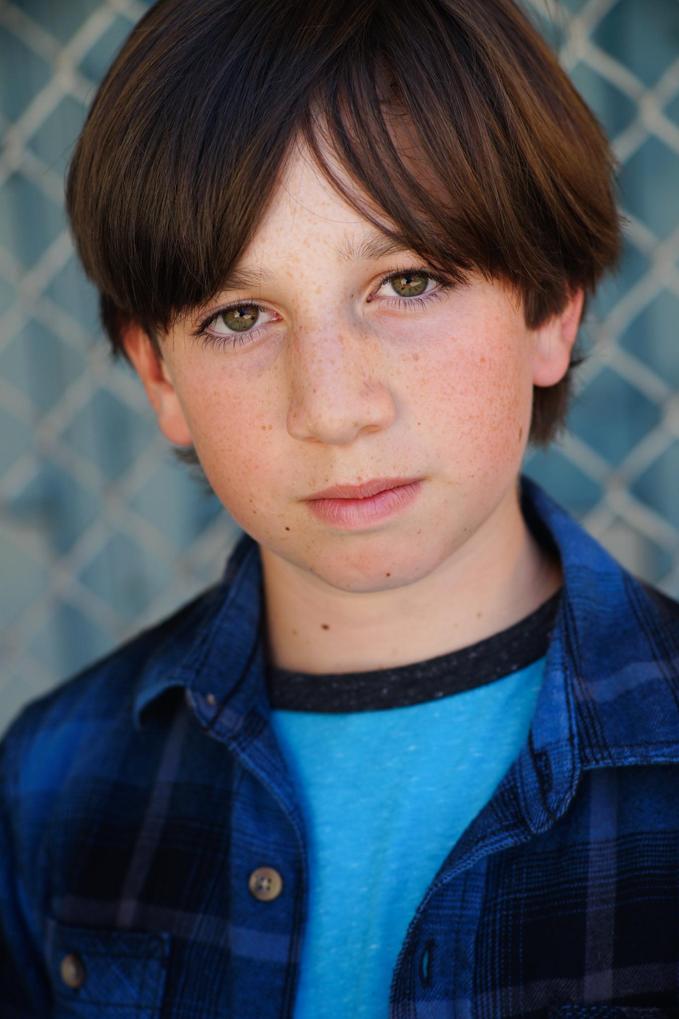 actor Paxton Kubitz large photo