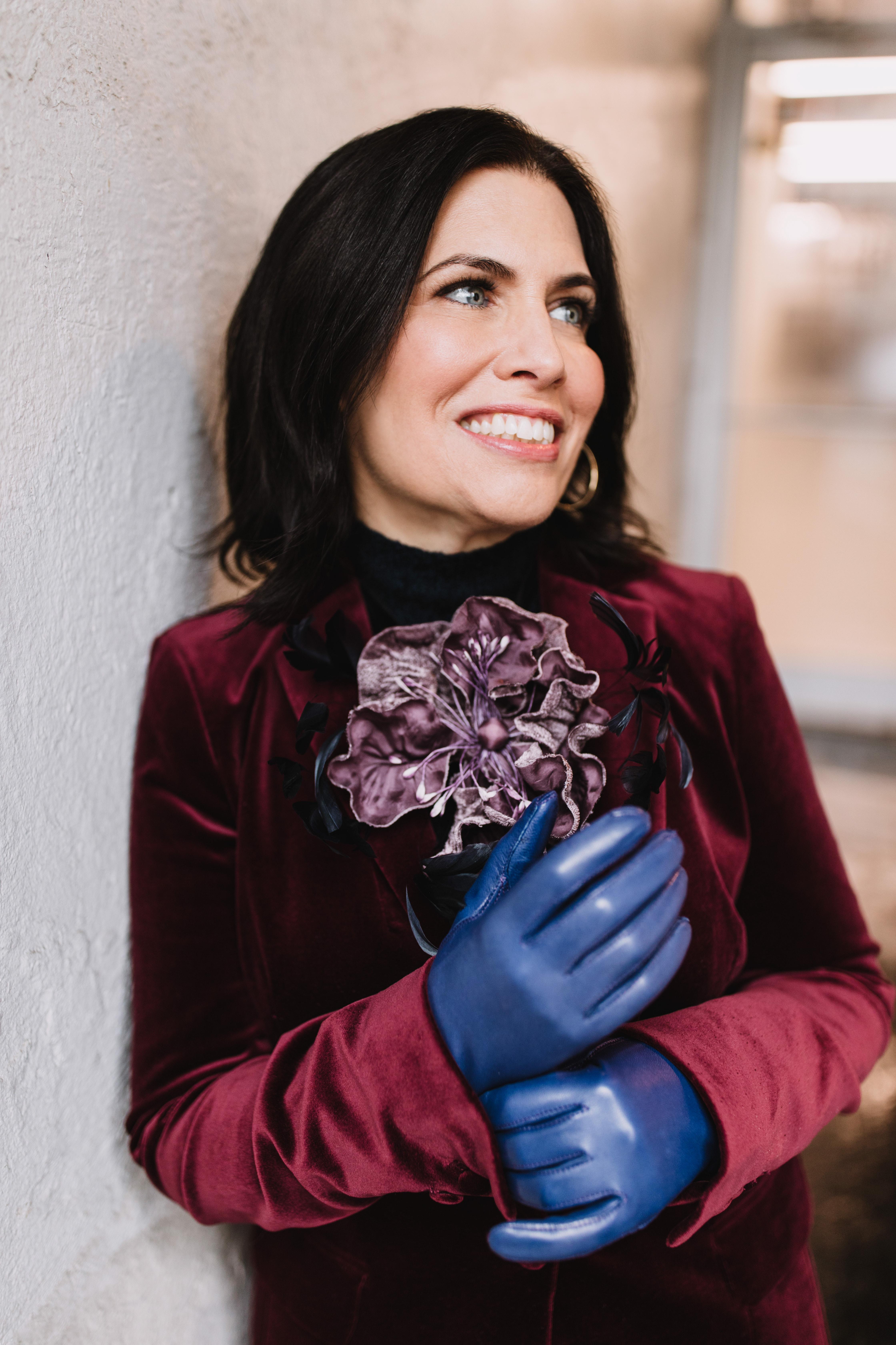 actor Dawn Vicknair large photo