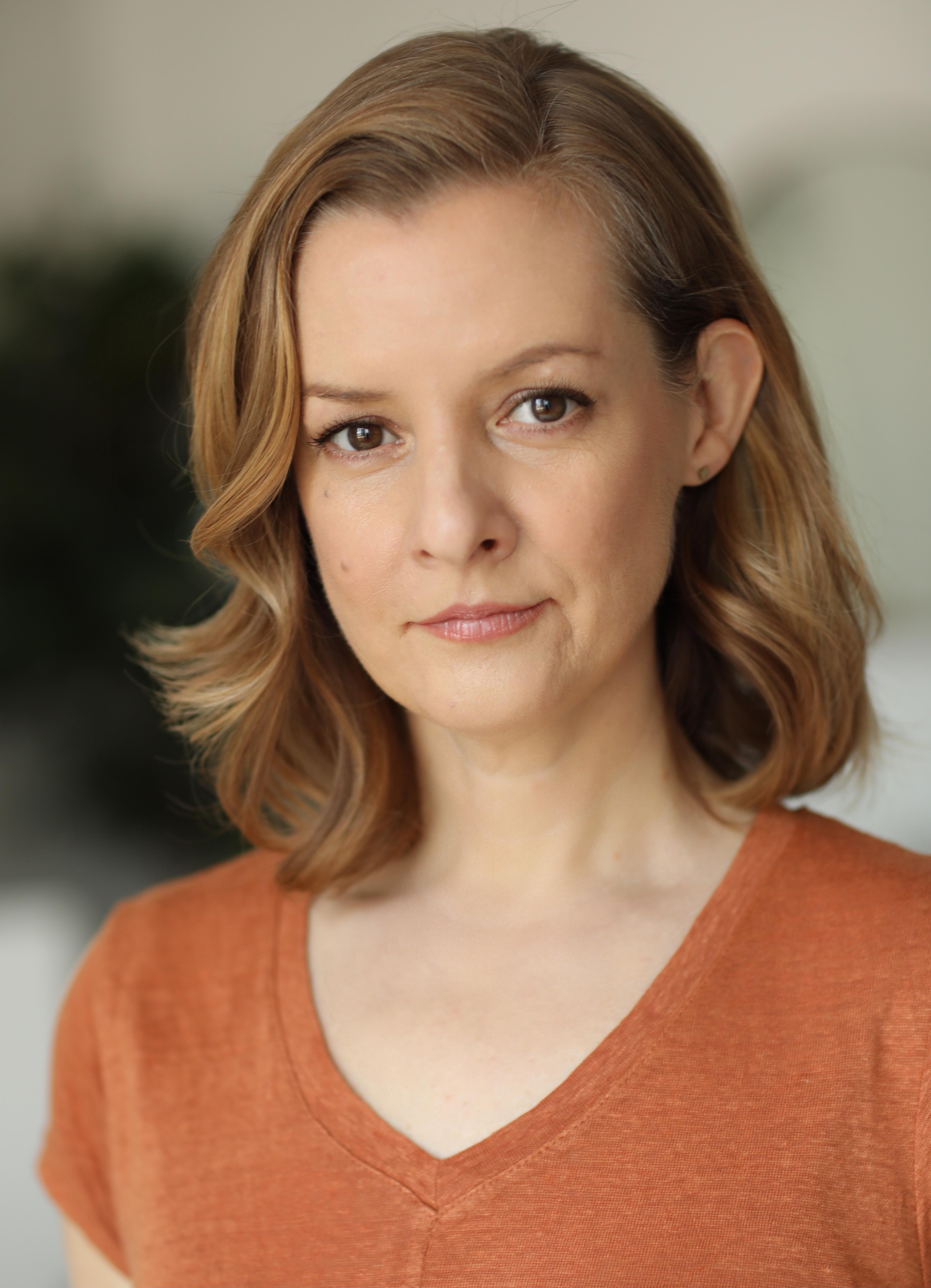 actor Elizabeth Morton large photo