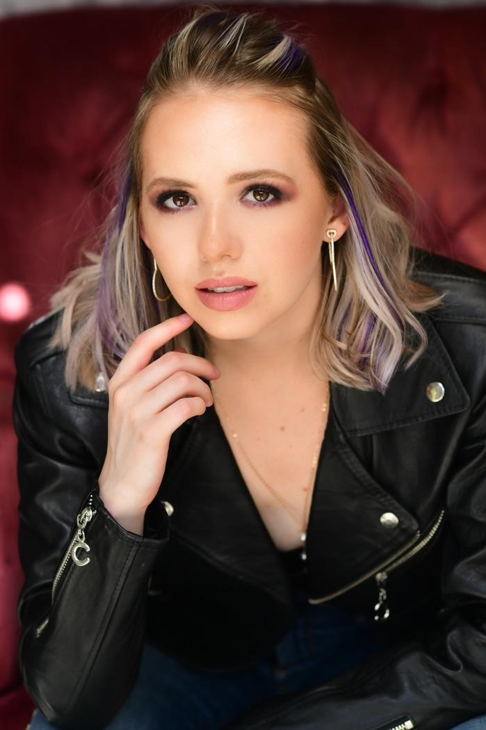 actor Nicole Alyse Nelson large photo